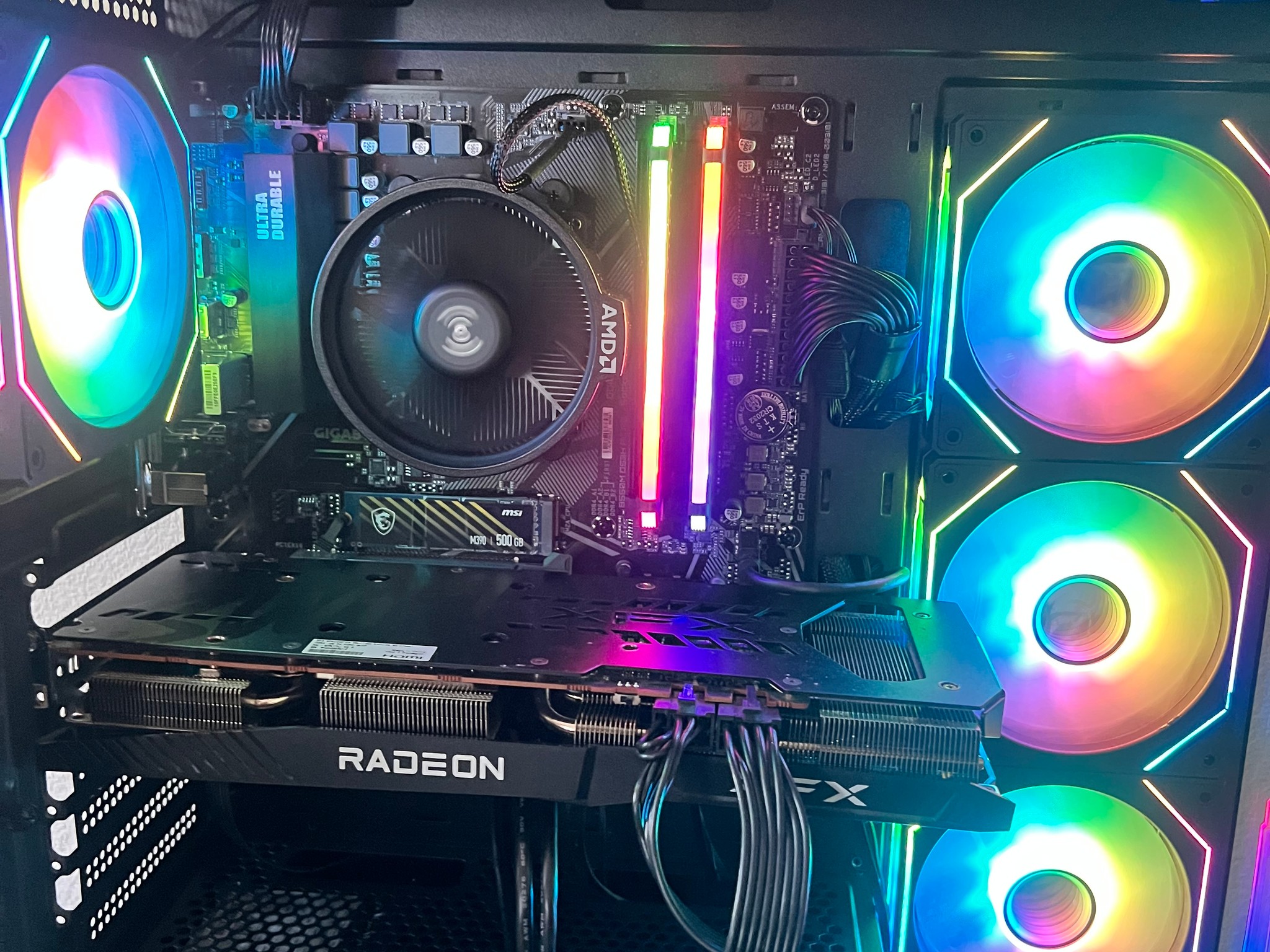 Custom Gaming PC Build Ryzen 5 5600x | RX 6700 XT | 32GB Ram