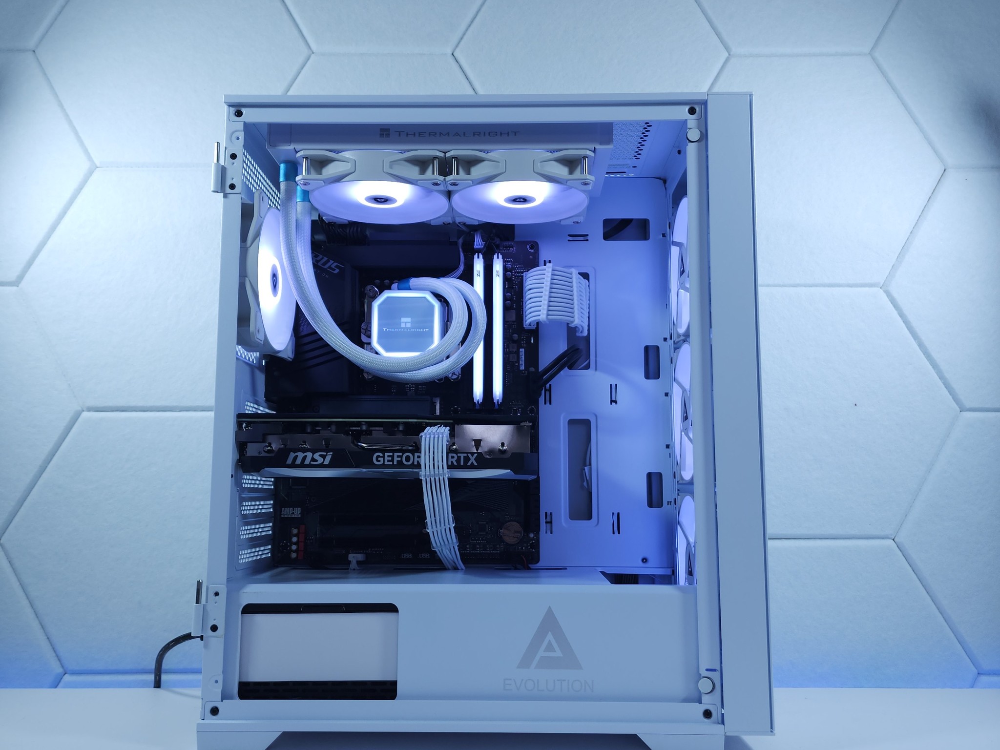 🤍🤍1440p Gaming | RTX 4070 Ti 12GB | Core i5 12600KF | 32GB 5600MHz DDR5 | 2TB NVMe SSD Gen 4