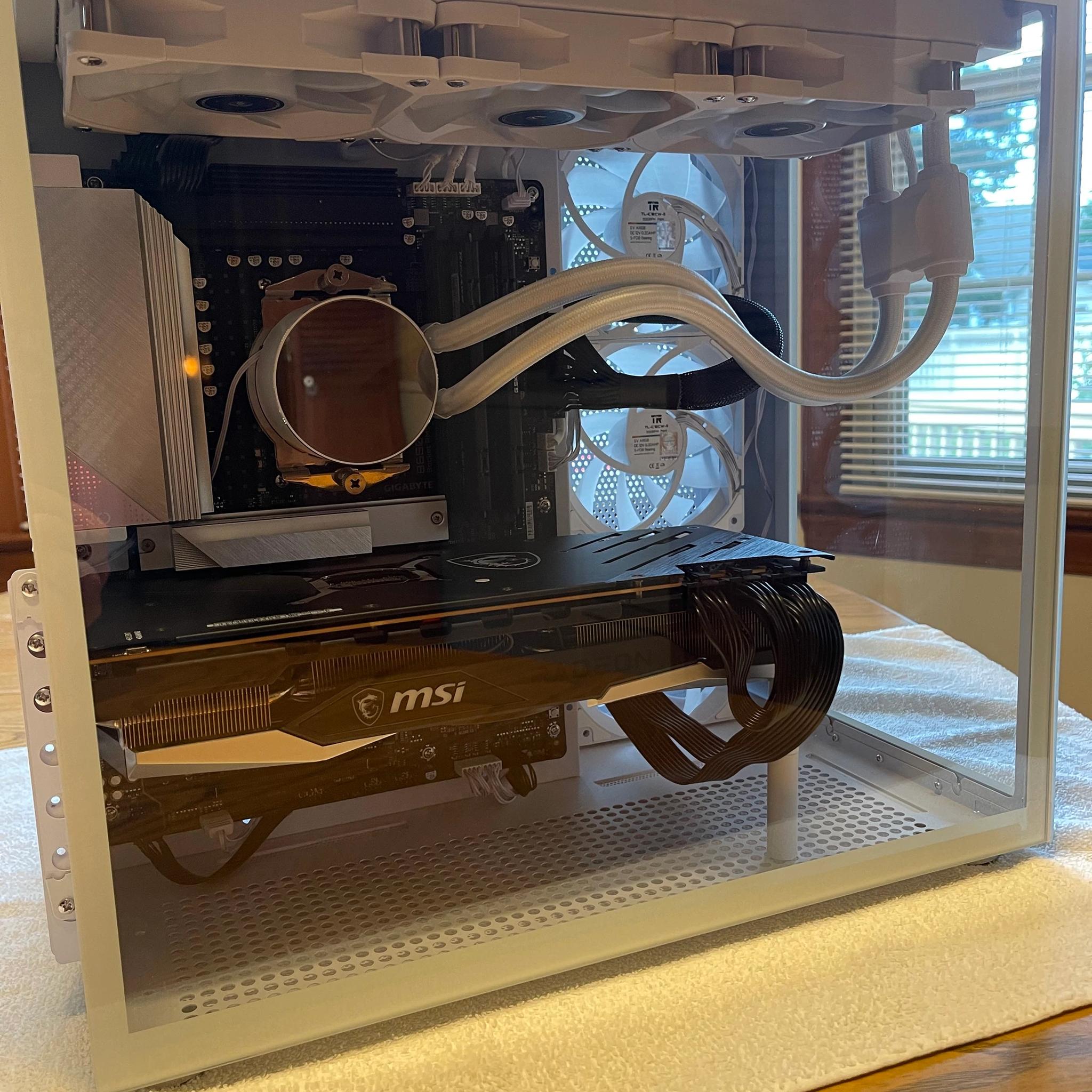 AM5 White High-end Gaming/Production PC: Radeon 7900XTX, Ryzen 9 7900X, 32gb DDR5, 2TB NVMe