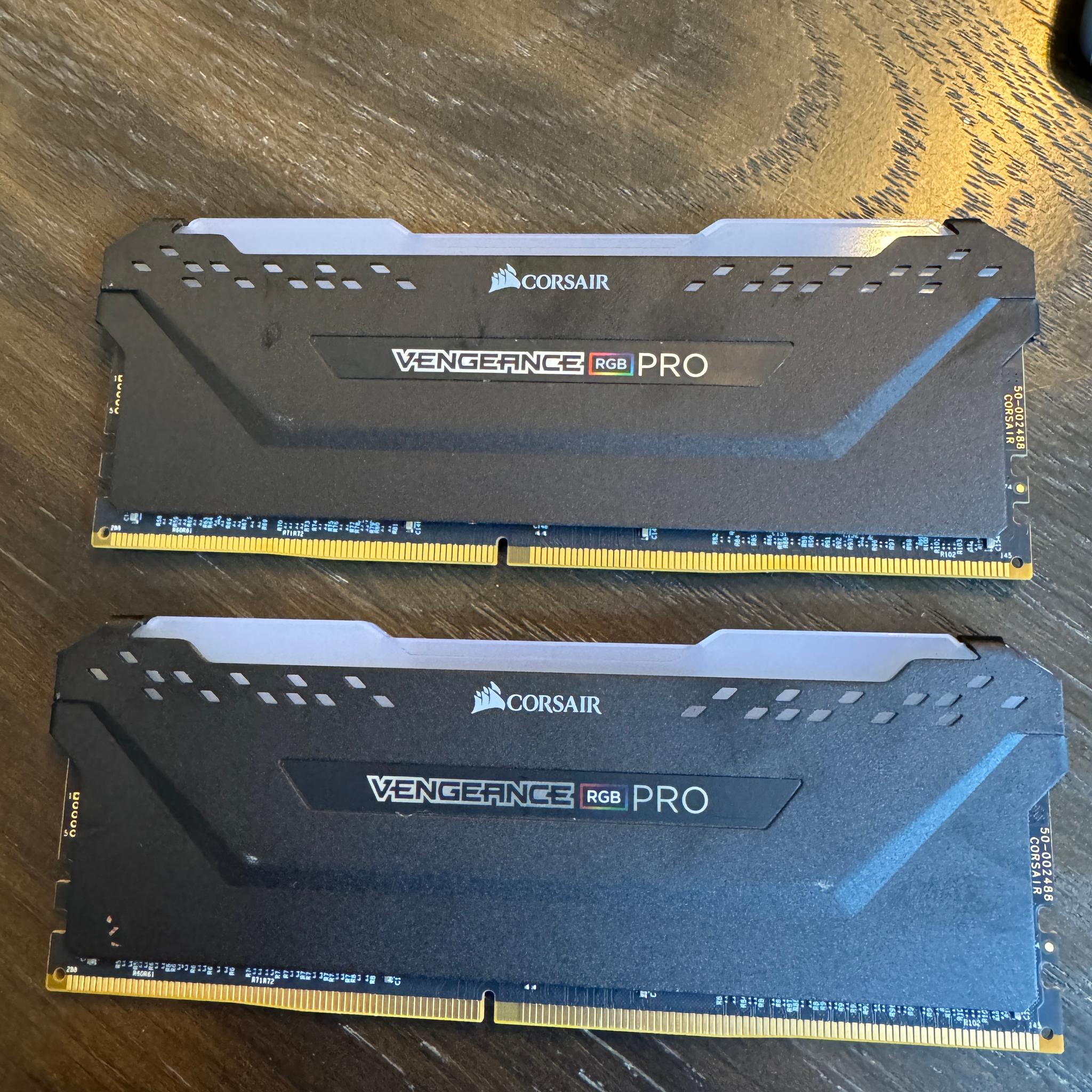 Corsair Vengeance RGB DDR4 3200 MHz 2 x 16 GB