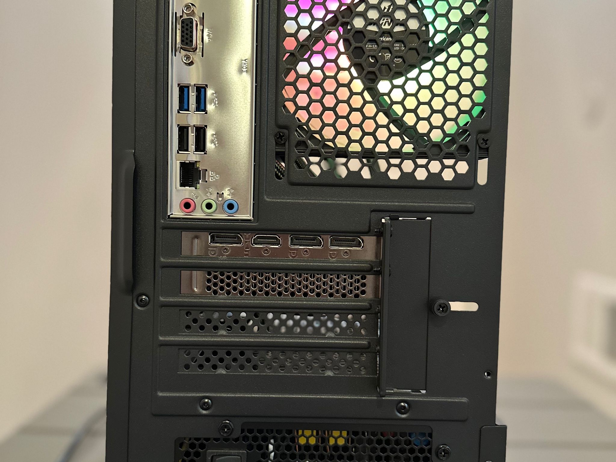 🖤🦀| RX 6700 XT 12gb, Ryzen 3500x, 32gb DDR4, 1tb SSD, AIO Cooled, WiFi Equipped Gaming PC