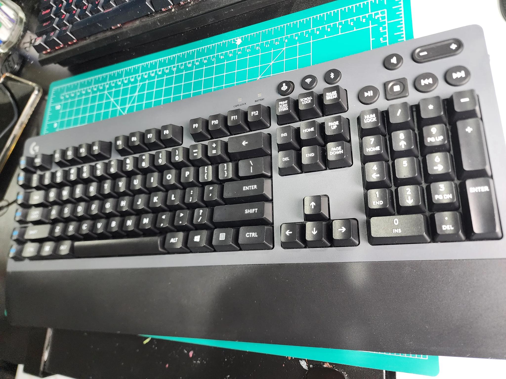 Logitech G613 Wireless Gaming Mechanical Romer-G Switch Keyboard in Black