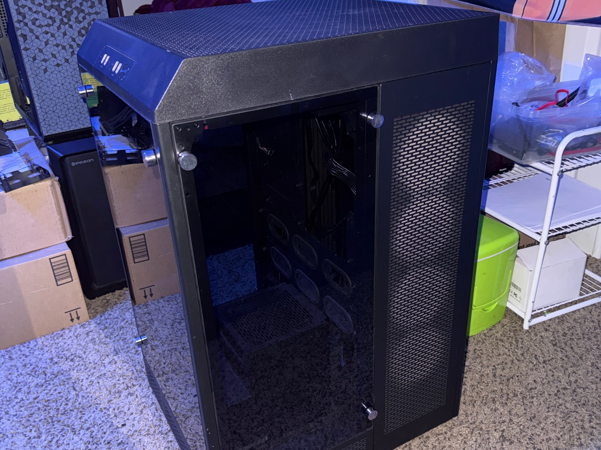 Thermaltake View 900 - Black
