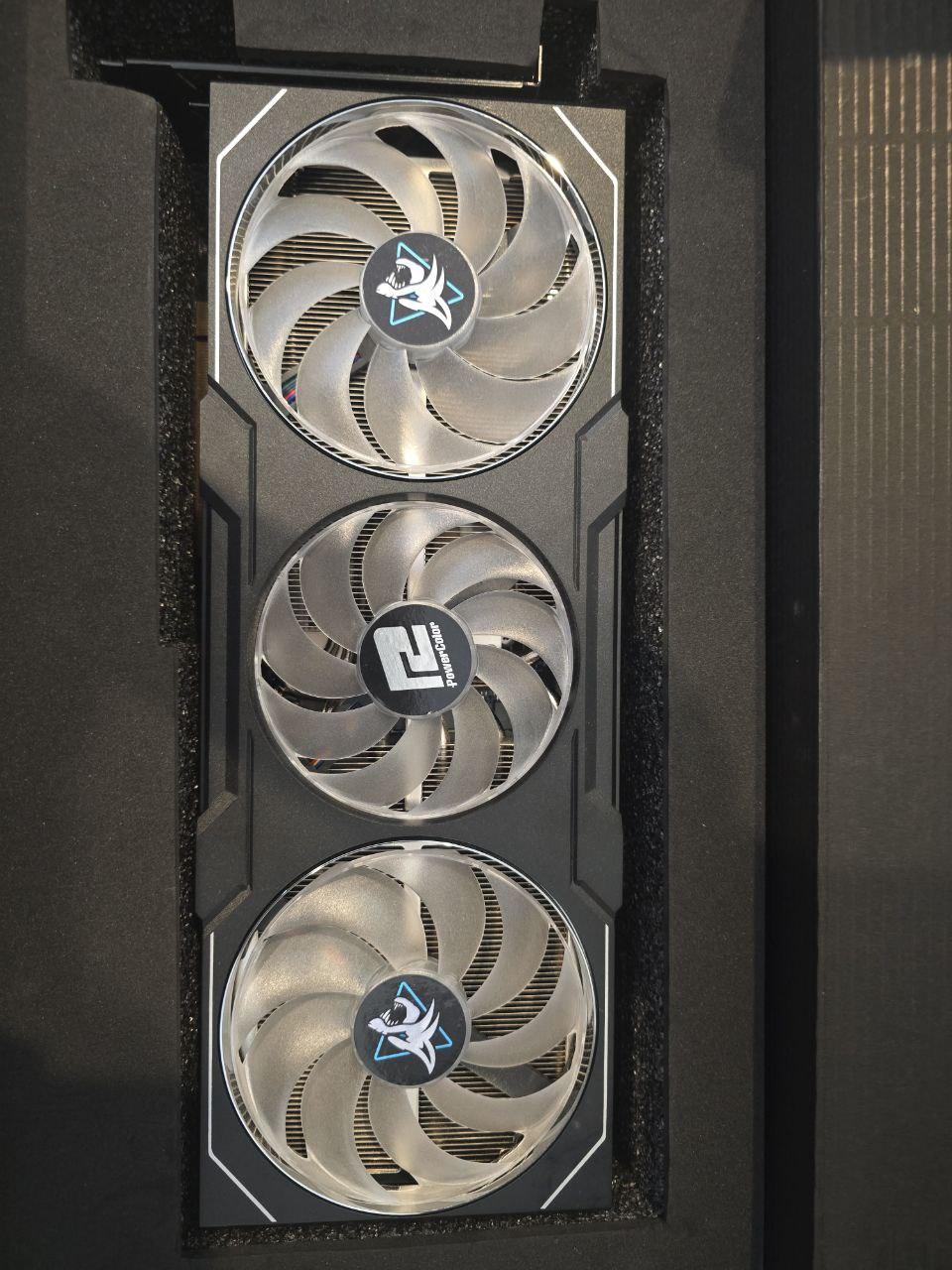 PowerColor Hellhound AMD Radeon RX 7900 XTX Graphics Card