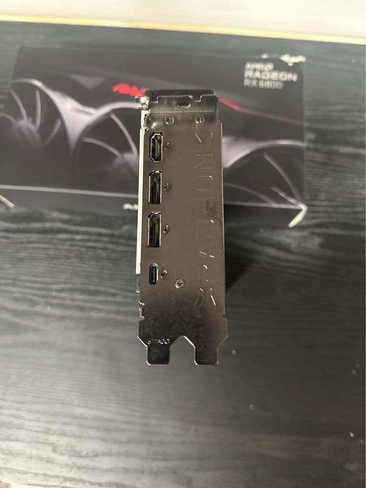 AMD Radeon RX 6800 -16 GB GDDR6 - pCie 4.0 Graphics Card