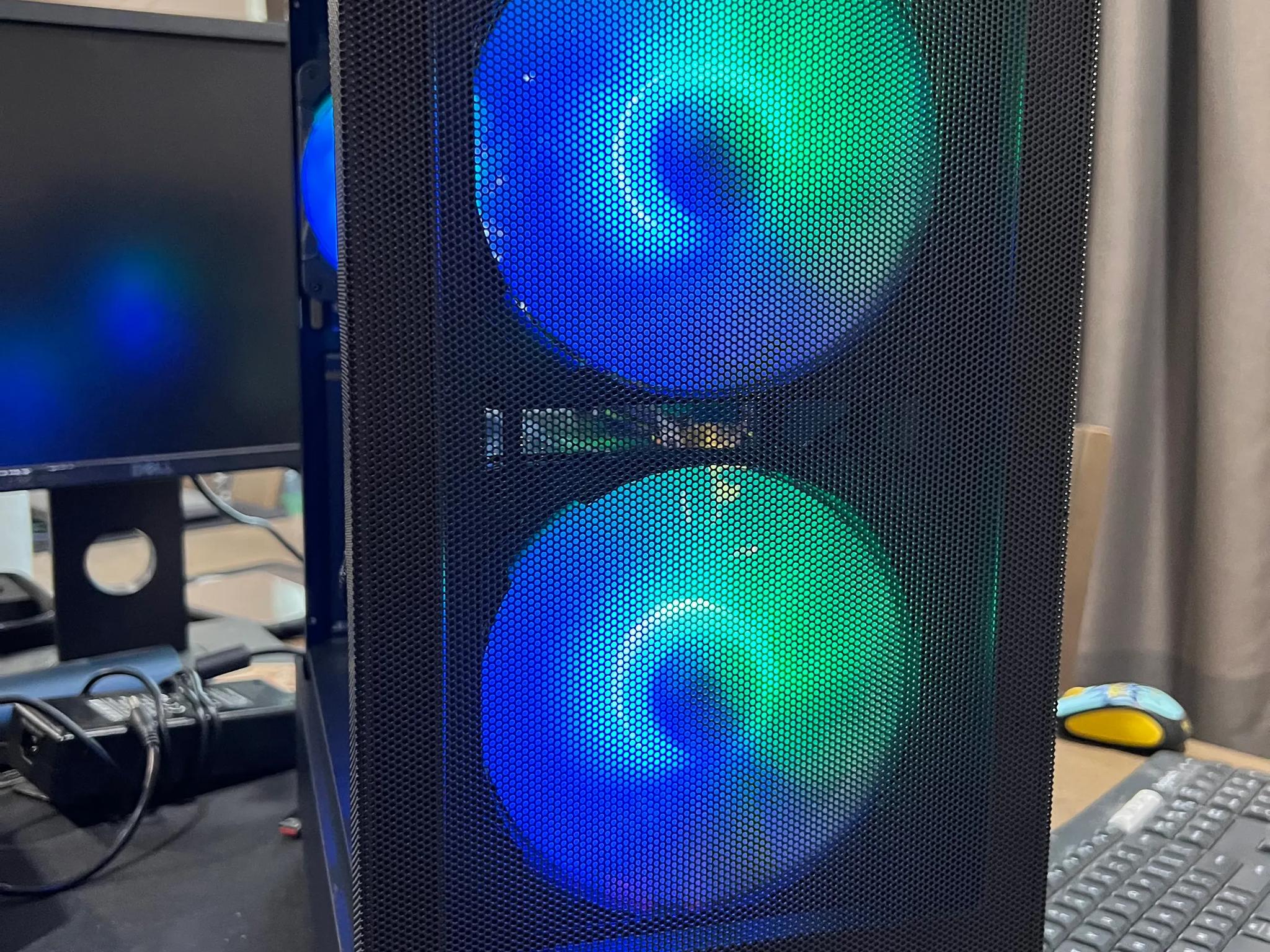 Tusker Build 5736 AMD 5700XT 3600