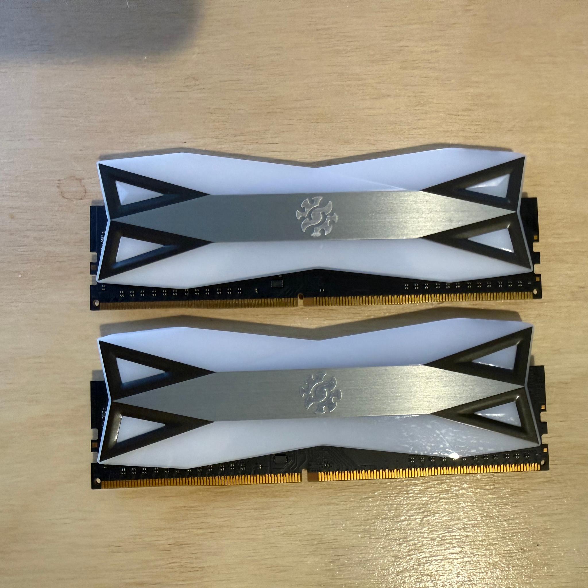 ADATA XPG Spectrix 16GB (2 x 8GB) DDR4 3200-CL16