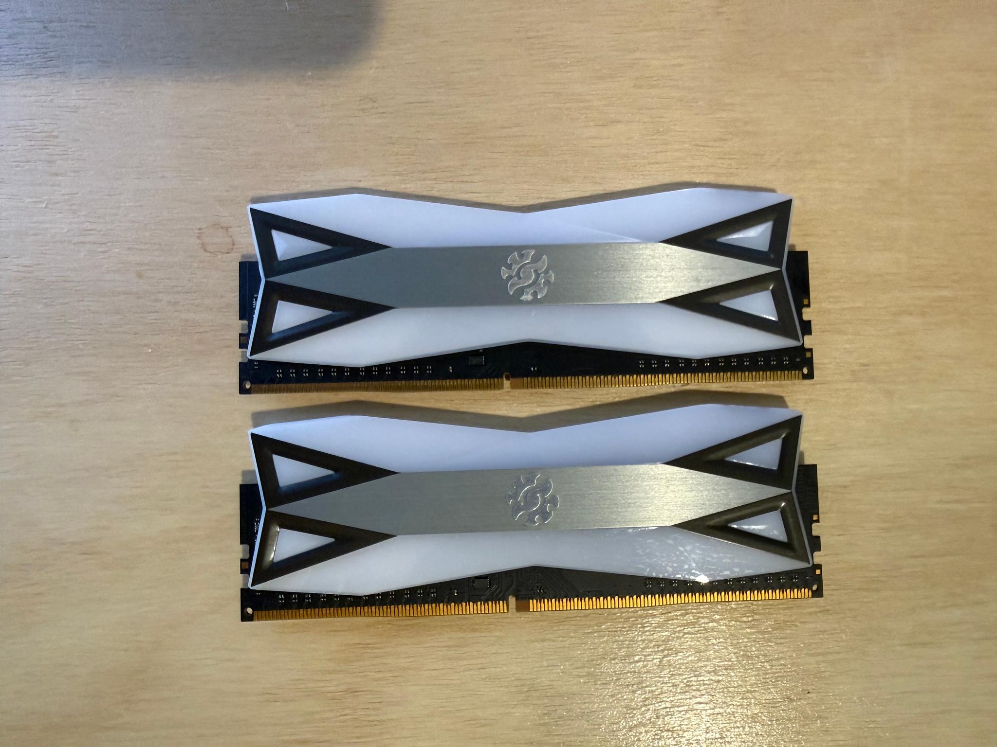 ADATA XPG Spectrix 16GB (2 x 8GB) DDR4 3200-CL16