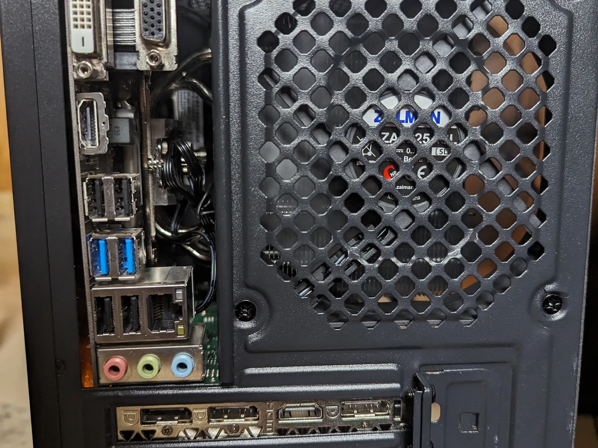 Great Starter 1080p Gaming PC (i5-7400 w/ GTX 1080)