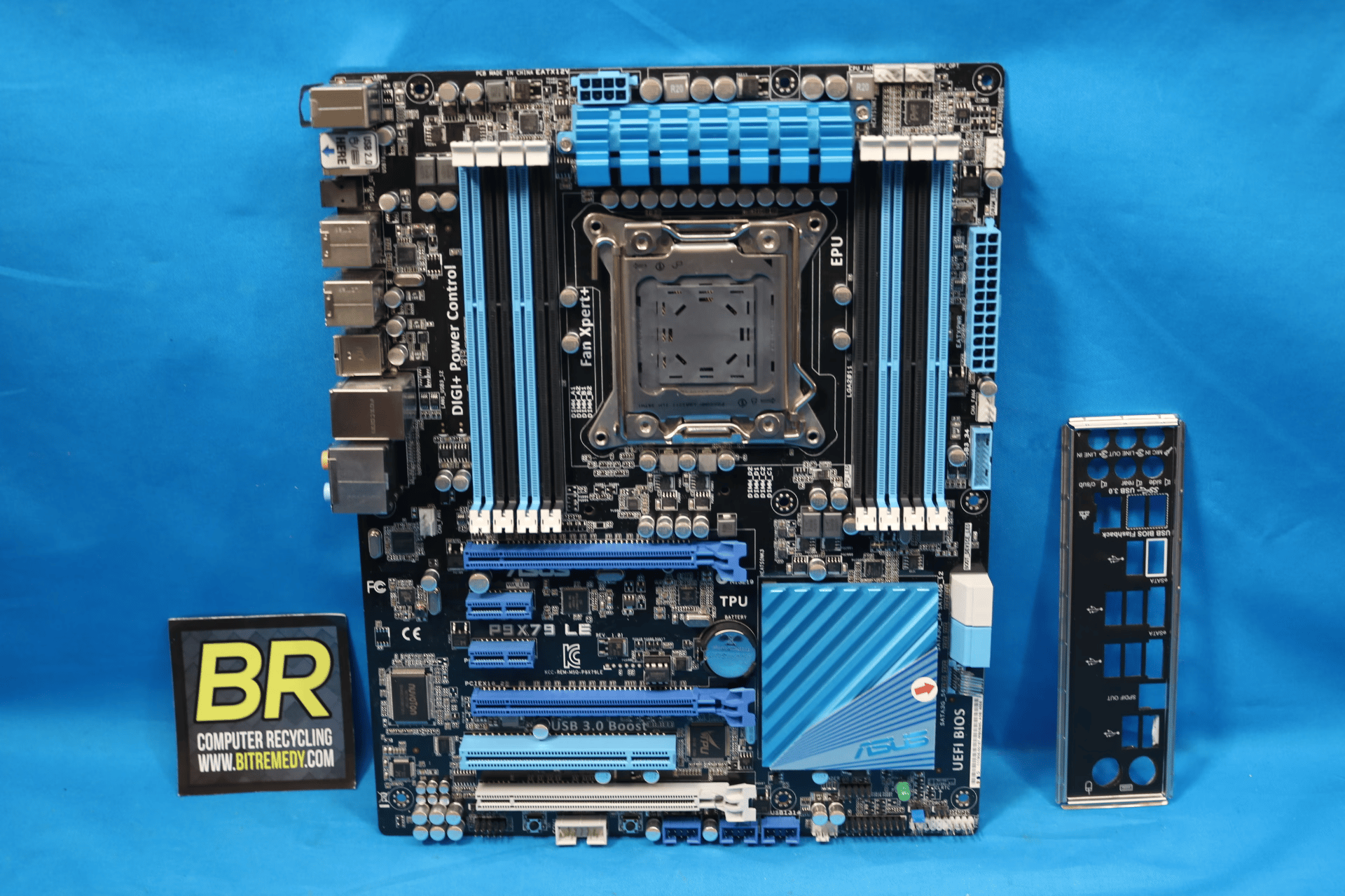 *READ* ASUS P9X79 LE Intel Socket LGA2011 X79 DDR3 ATX Desktop Motherboard & I/O Shield