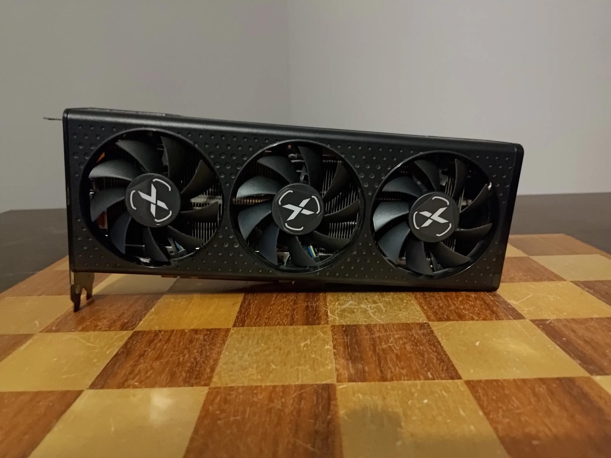 XFX QICK 308 RX 6600 XT
