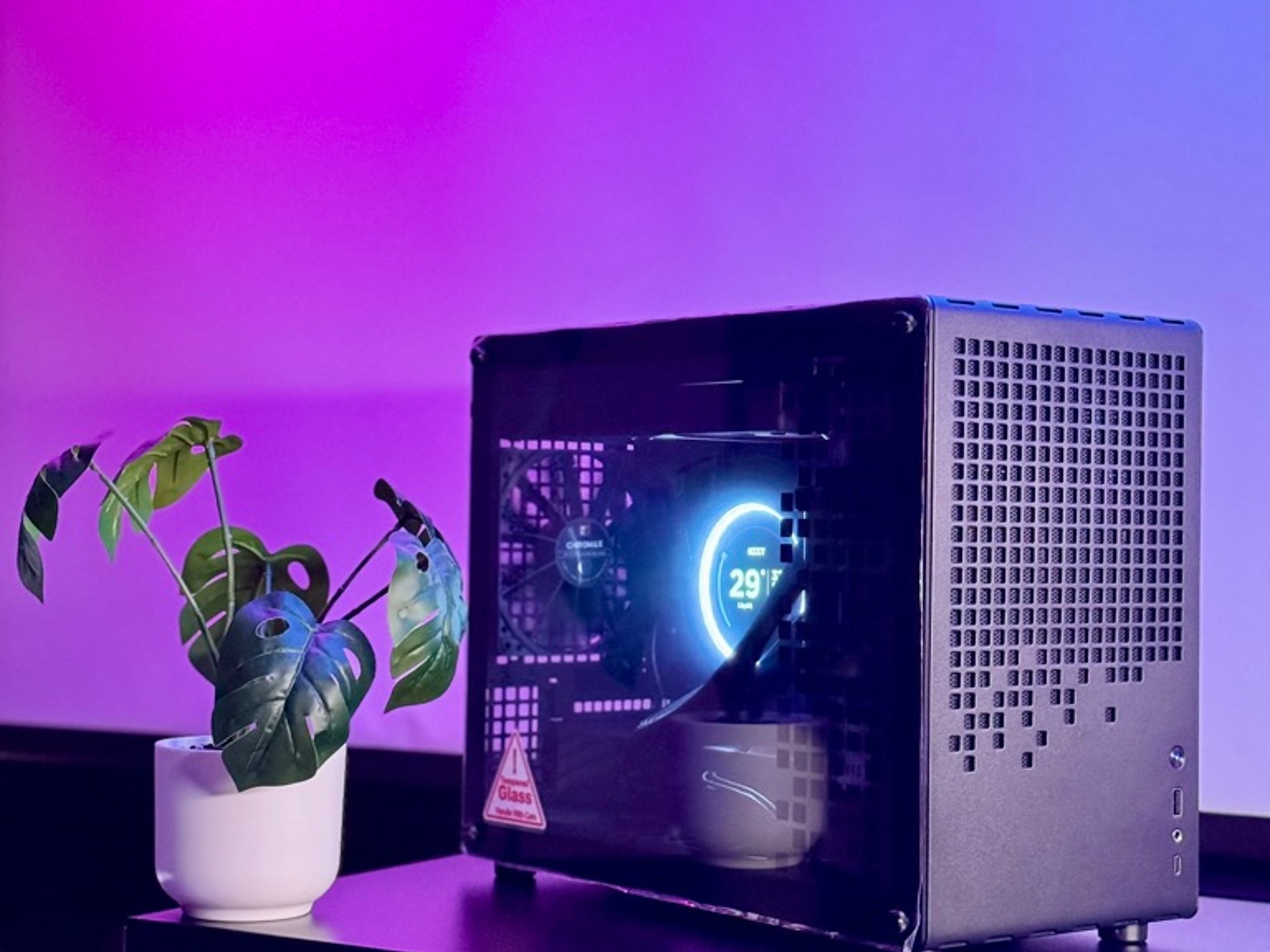 Gaming PC NVIDIA RTX 5070 FOUNDERS EDITION, RYZEN 9600X, 32GB RAM, 1TB NVMe SSD