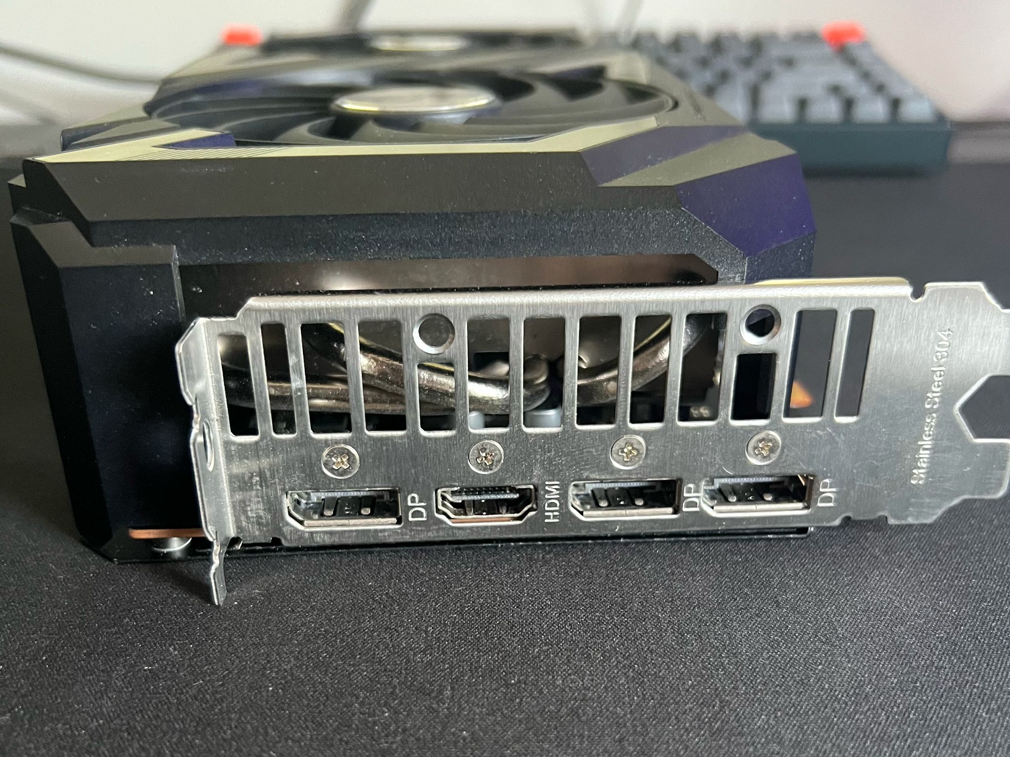 ASUS ROG STRIX OC Radeon RX 7600