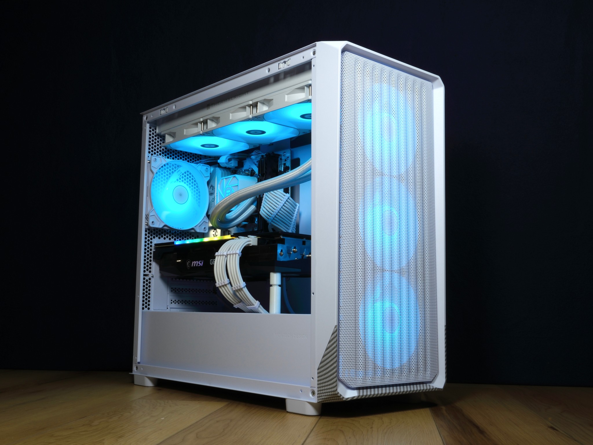 RTX 3070 | R5 5600 | 32GB DDR4 | 1TB SSD