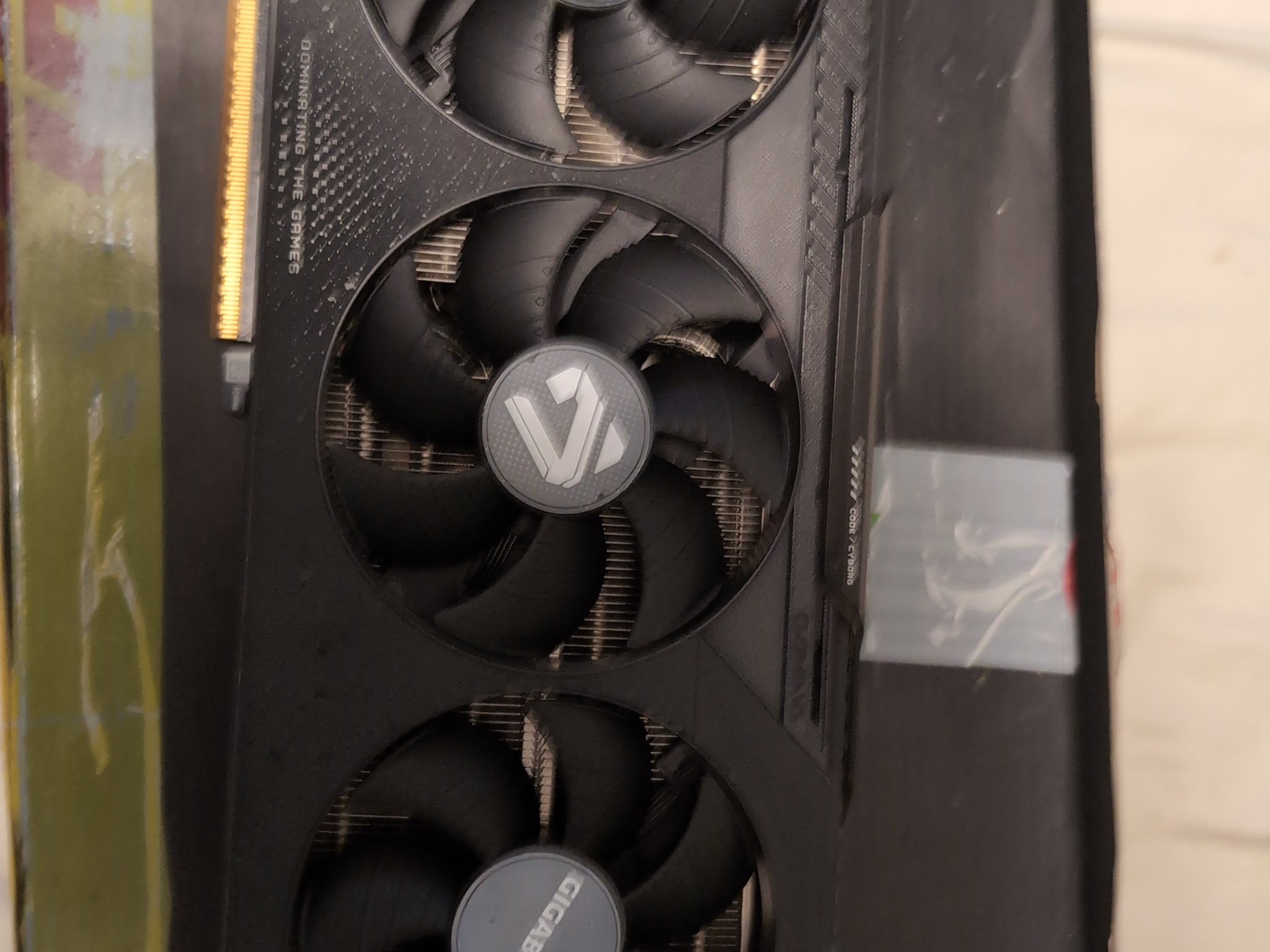 GIGABYTE RX 9070 XT GAMING OC 16G