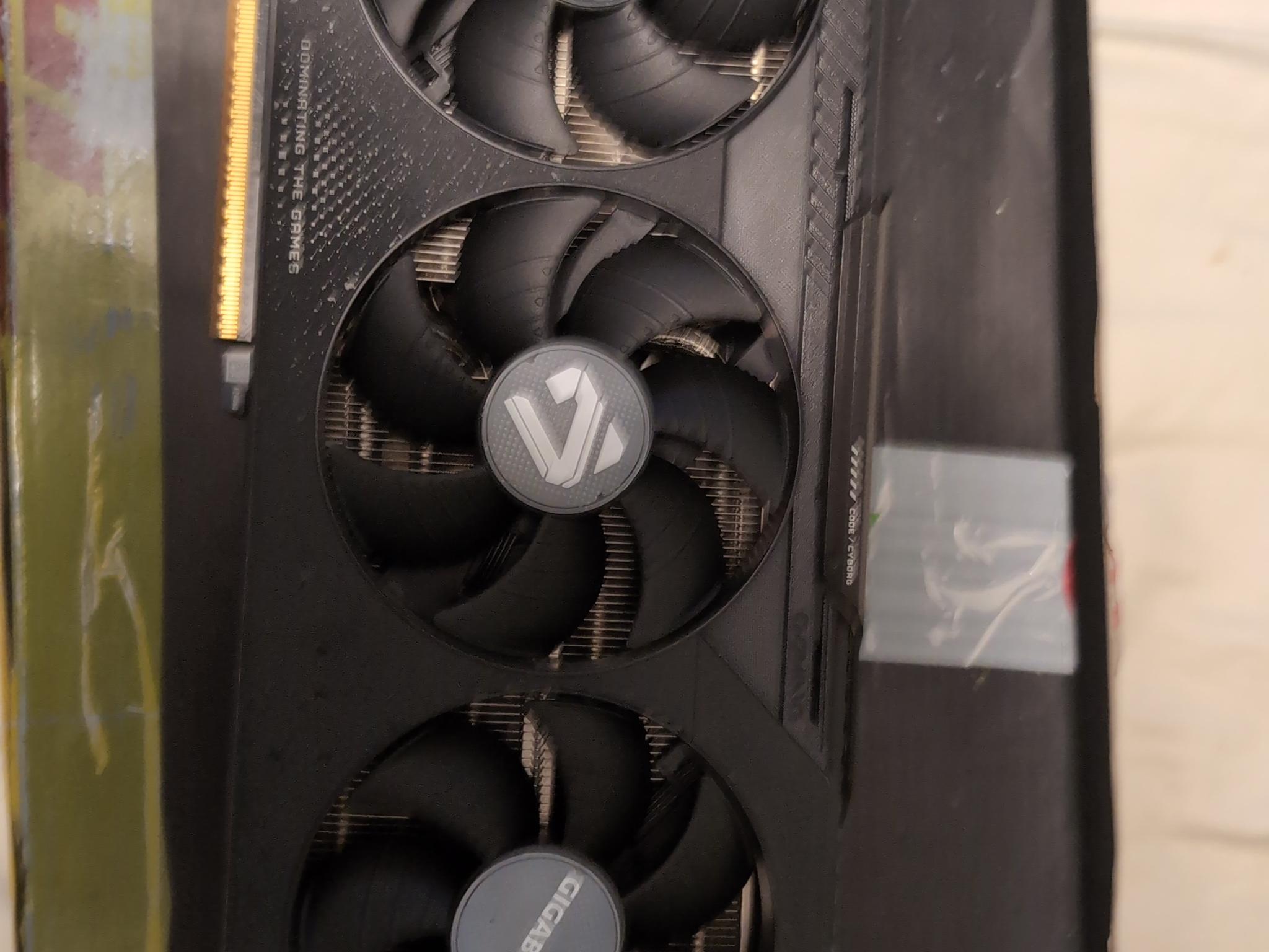GIGABYTE RX 9070 XT GAMING OC 16G