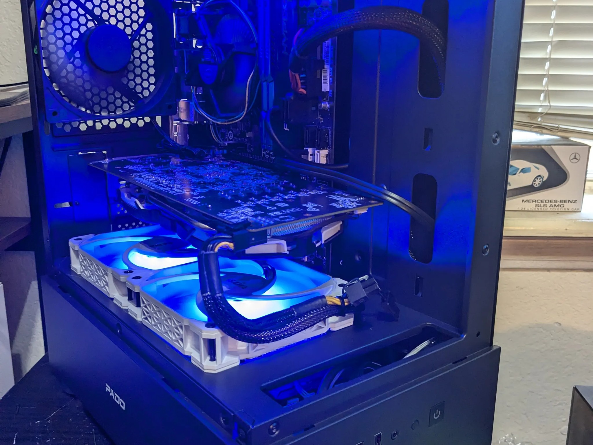 120 FPS Fortnite | 180 Day Warranty | i7-4770, 16GB RAM, RX 580 4GB, 512GB SSD, Win10, Wifi, RGB