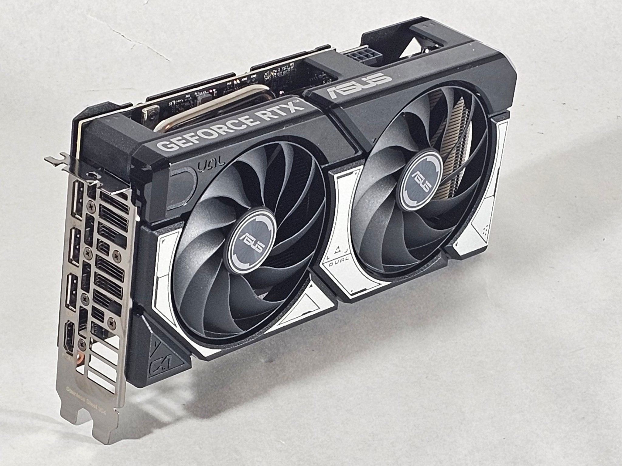 RTX 5060 Ti ASUS Dual 16GB