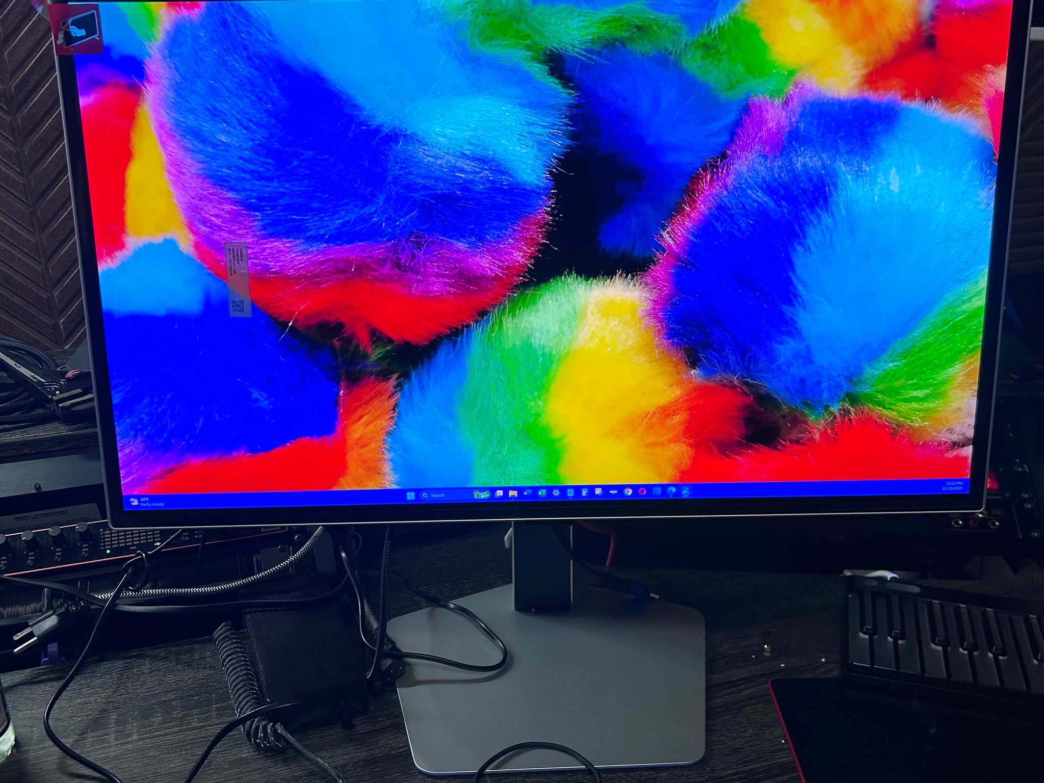Samsung 27" (360hz) OLED Odyssey G6 0.03ms FreeSync™ Pro Gaming Monitor (Protector Film In-tact)
