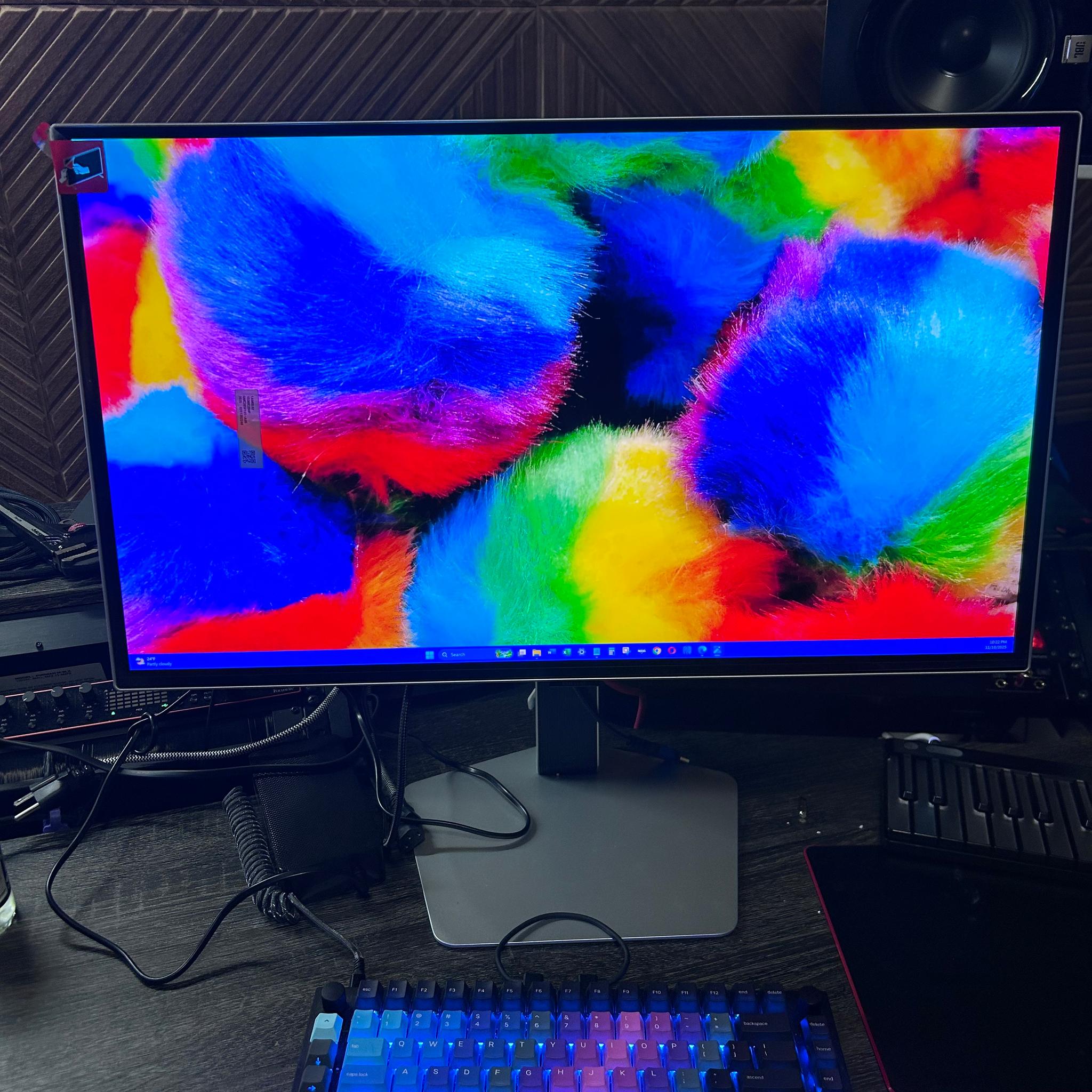 Samsung 27" (360hz) OLED Odyssey G6 0.03ms FreeSync™ Pro Gaming Monitor (Protector Film In-tact)