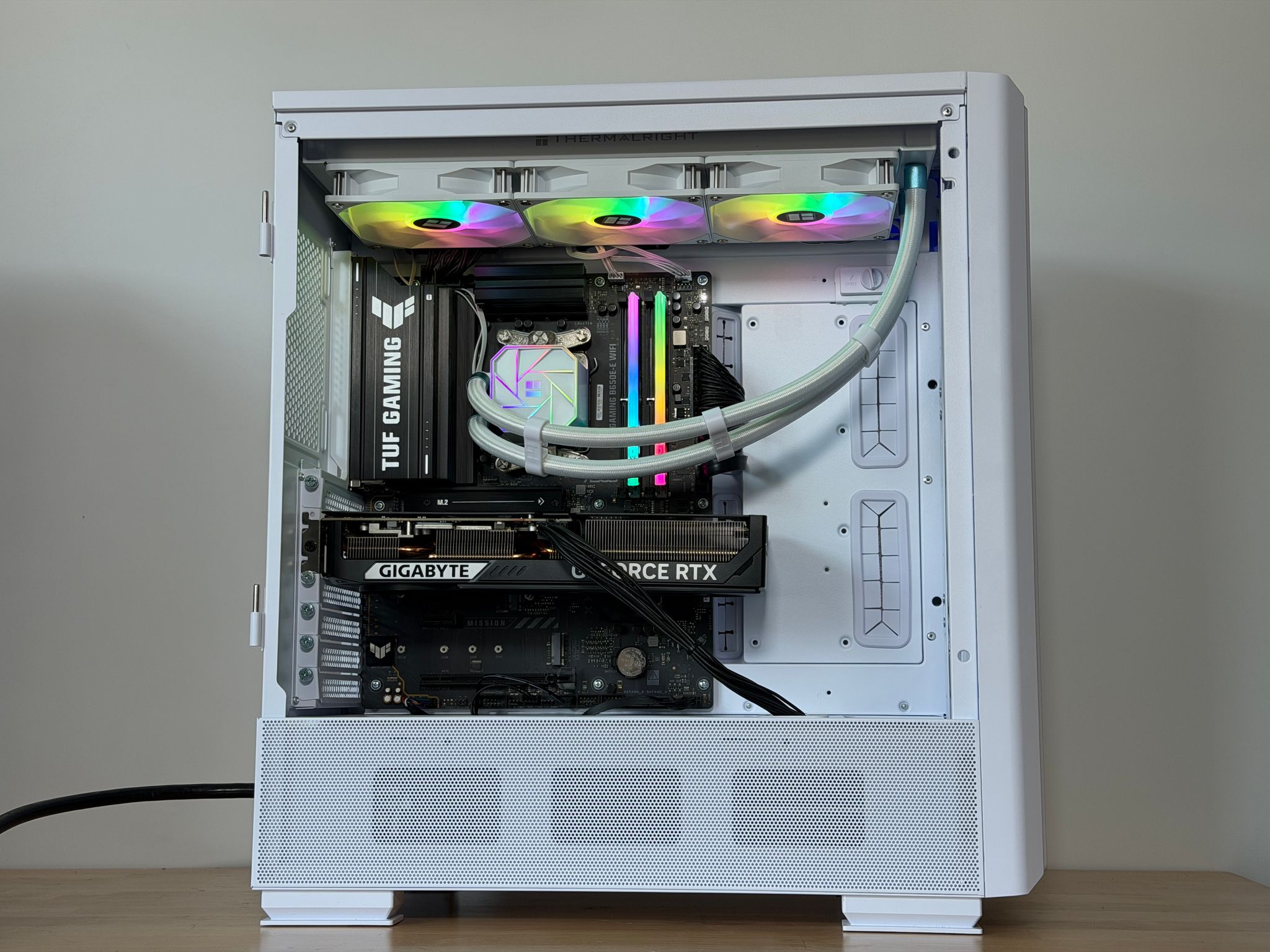 RTX 5070 Ryzen 7 7800x3d Gaming PC