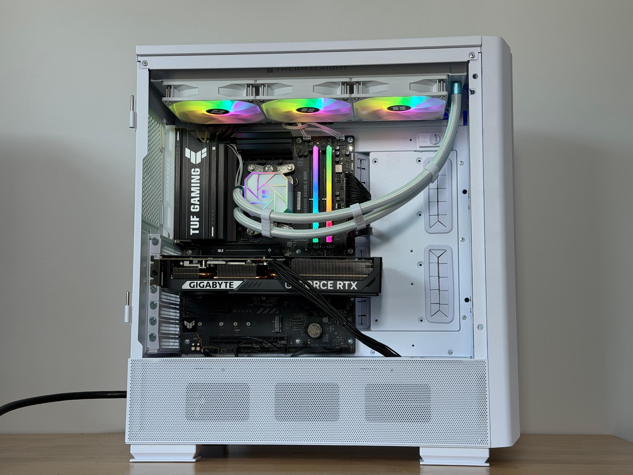 RTX 5070 Ryzen 7 7800x3d Gaming PC