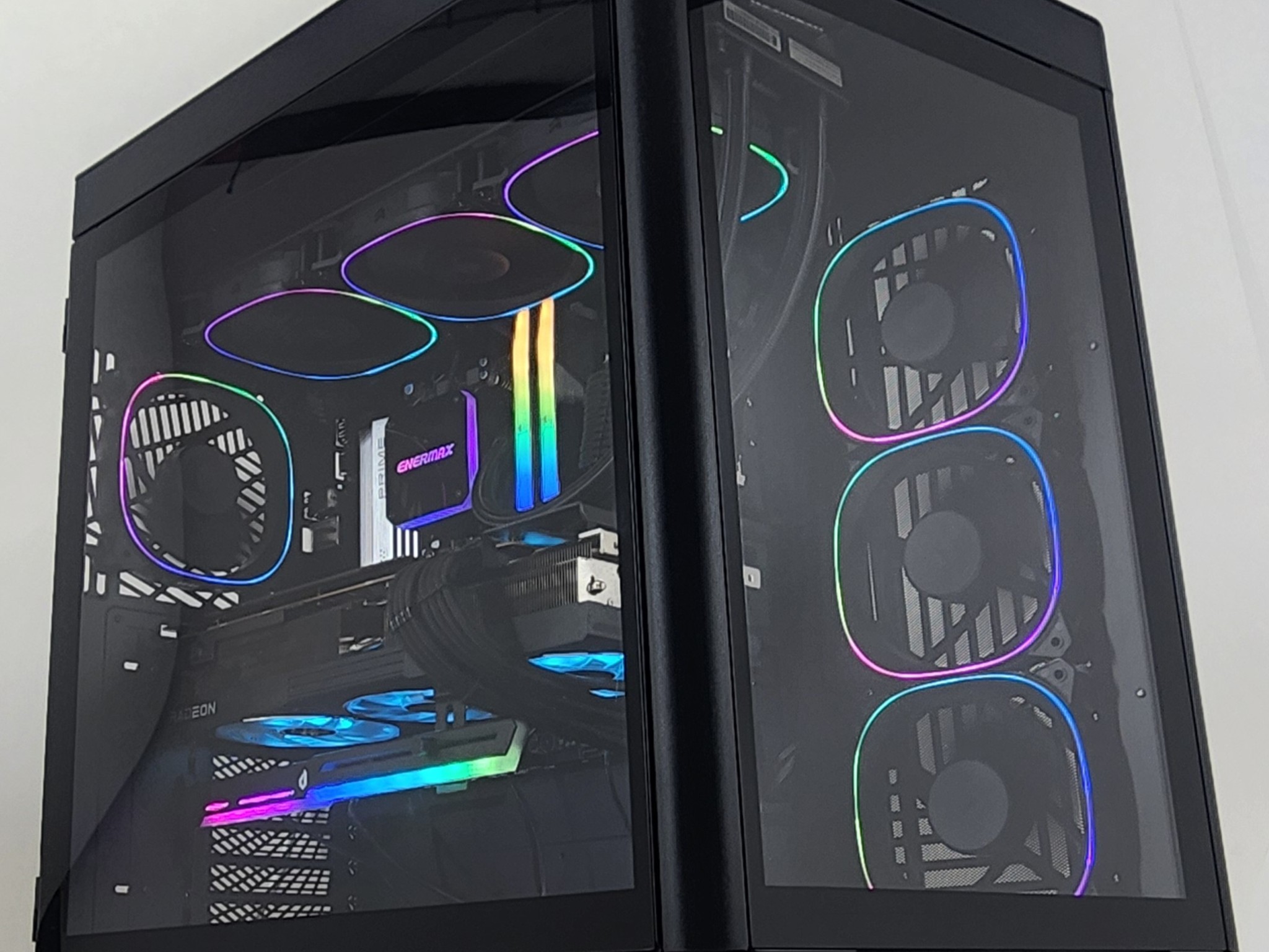 Gaming PC Ryzen 9 9900X 48GB RAM 2TB SSD RX 7900 XTX 24GB Windows 11 Computer
