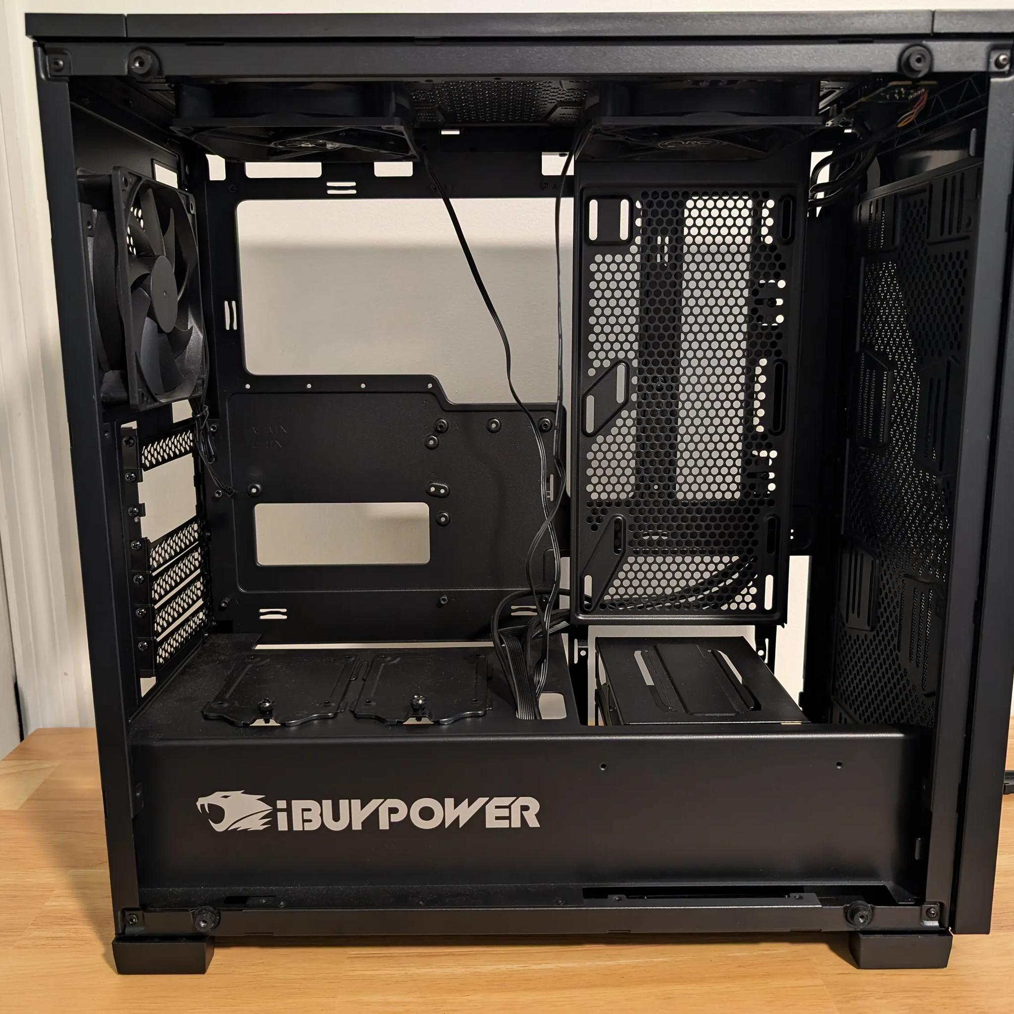 iBuyPower Case, Keyboard, and Mouse pad