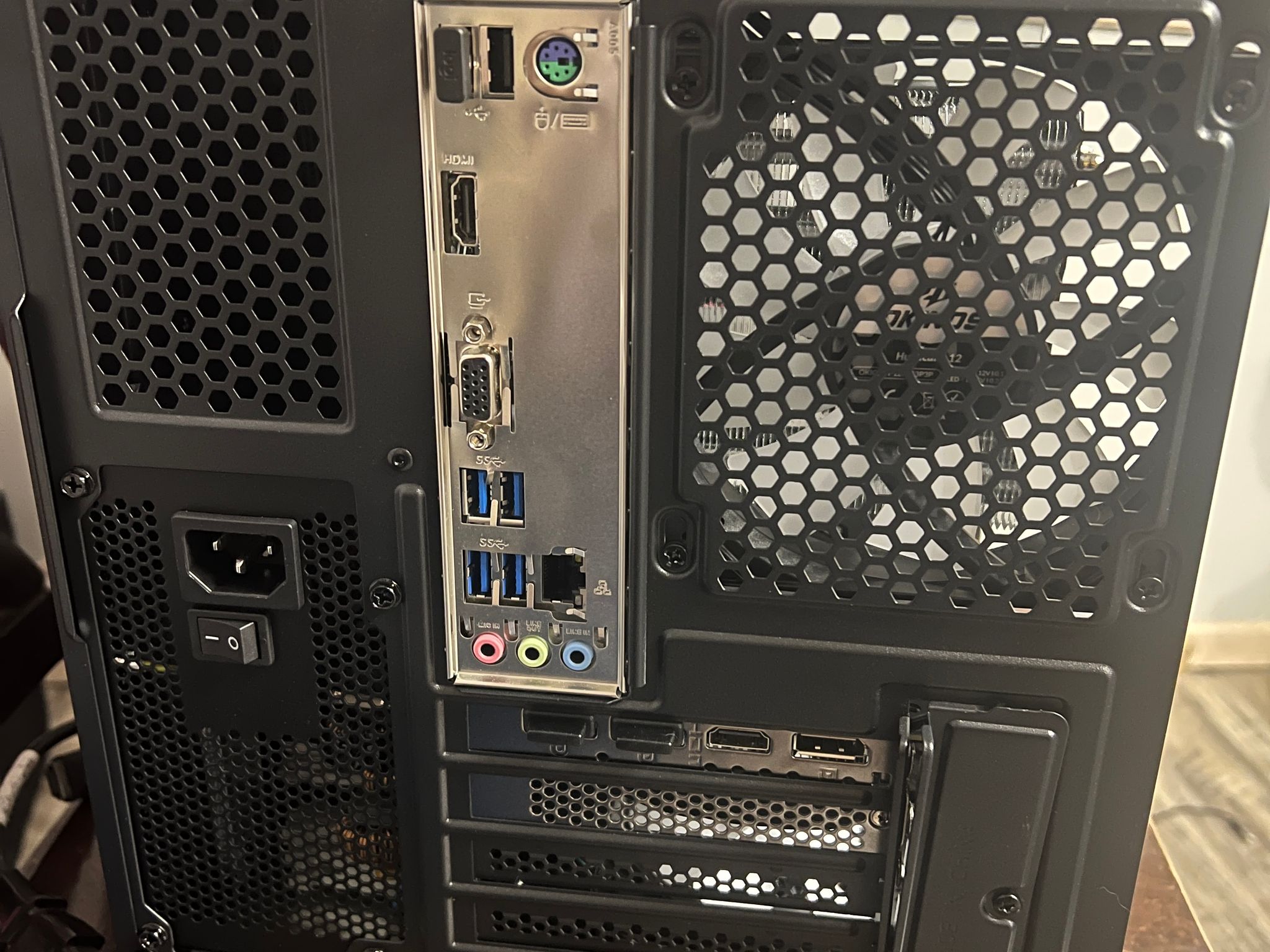 Intel i7 11700F | RTX 4060 | 16GB DDR4 RAM