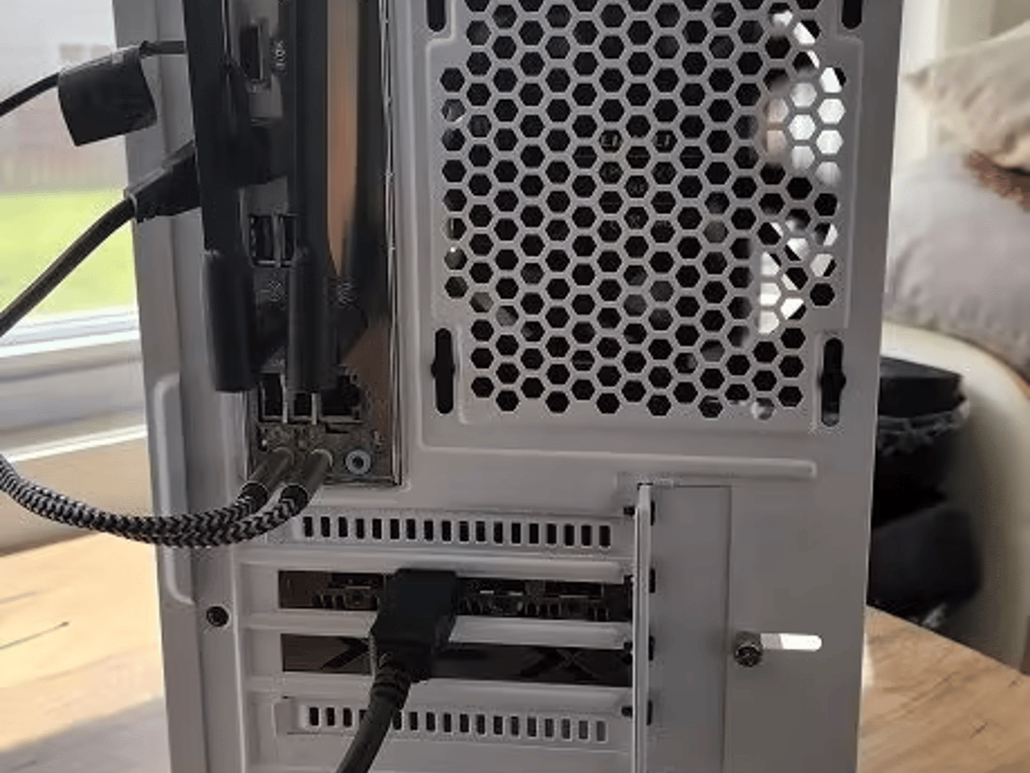 NEW AMD RYZEN 5 4500 RX6600 GAMING PC
