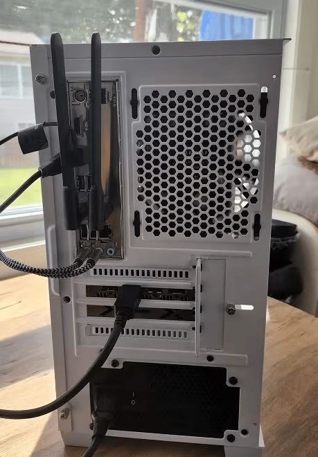 NEW AMD RYZEN 5 4500 RX6600 GAMING PC
