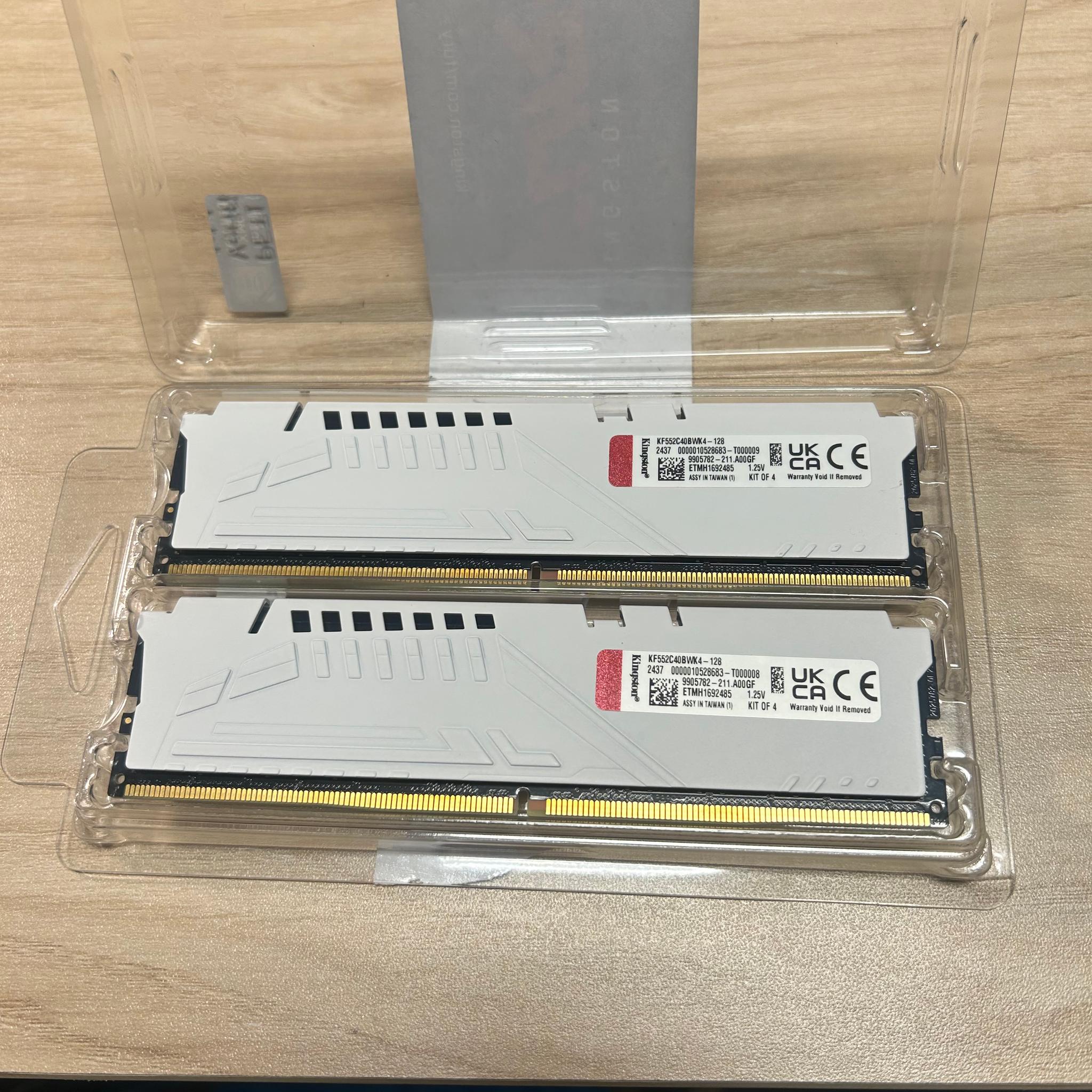 64 GB White Kingston Fury Beast DDR5 Ram