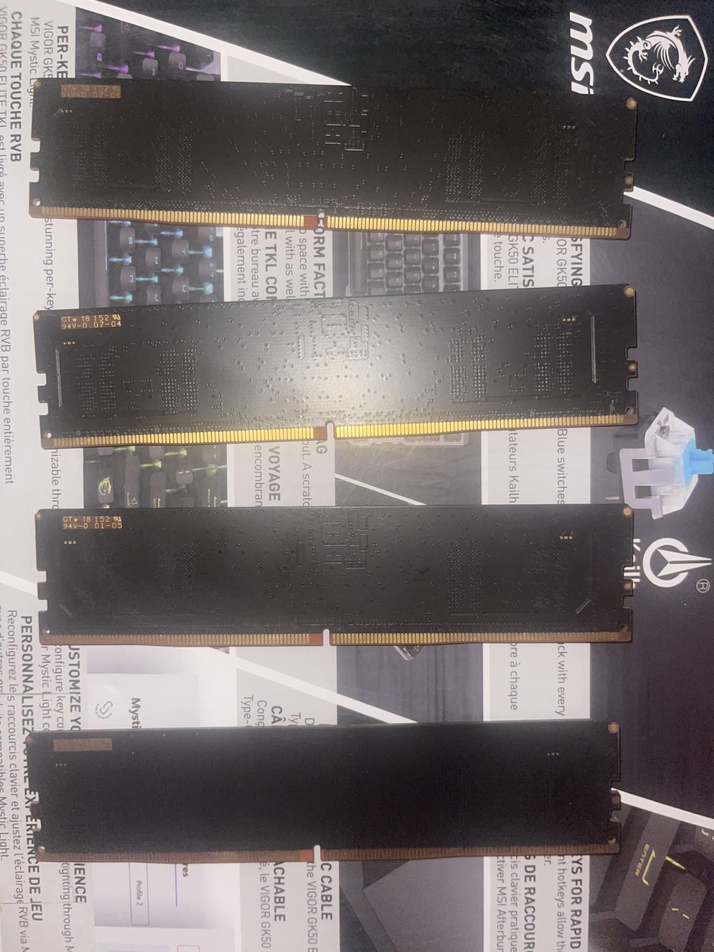 DDR5 32GB Crucial Classic 4800MHZ CL40 8X4