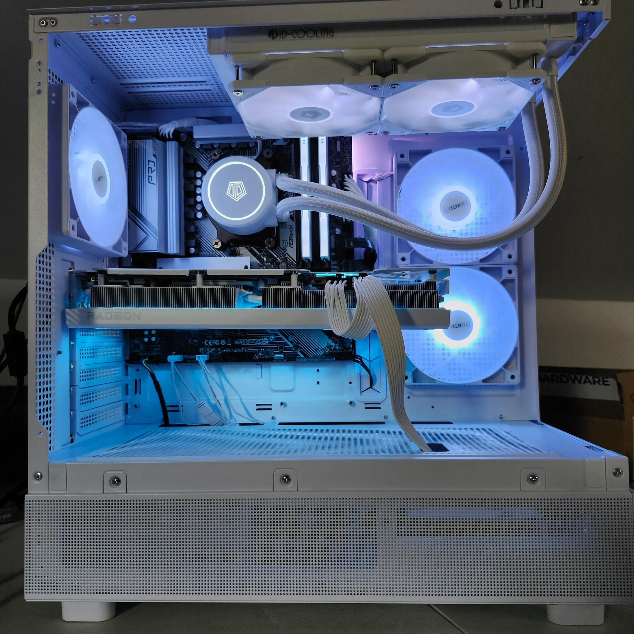 7800XT | 7500f White Gaming PC