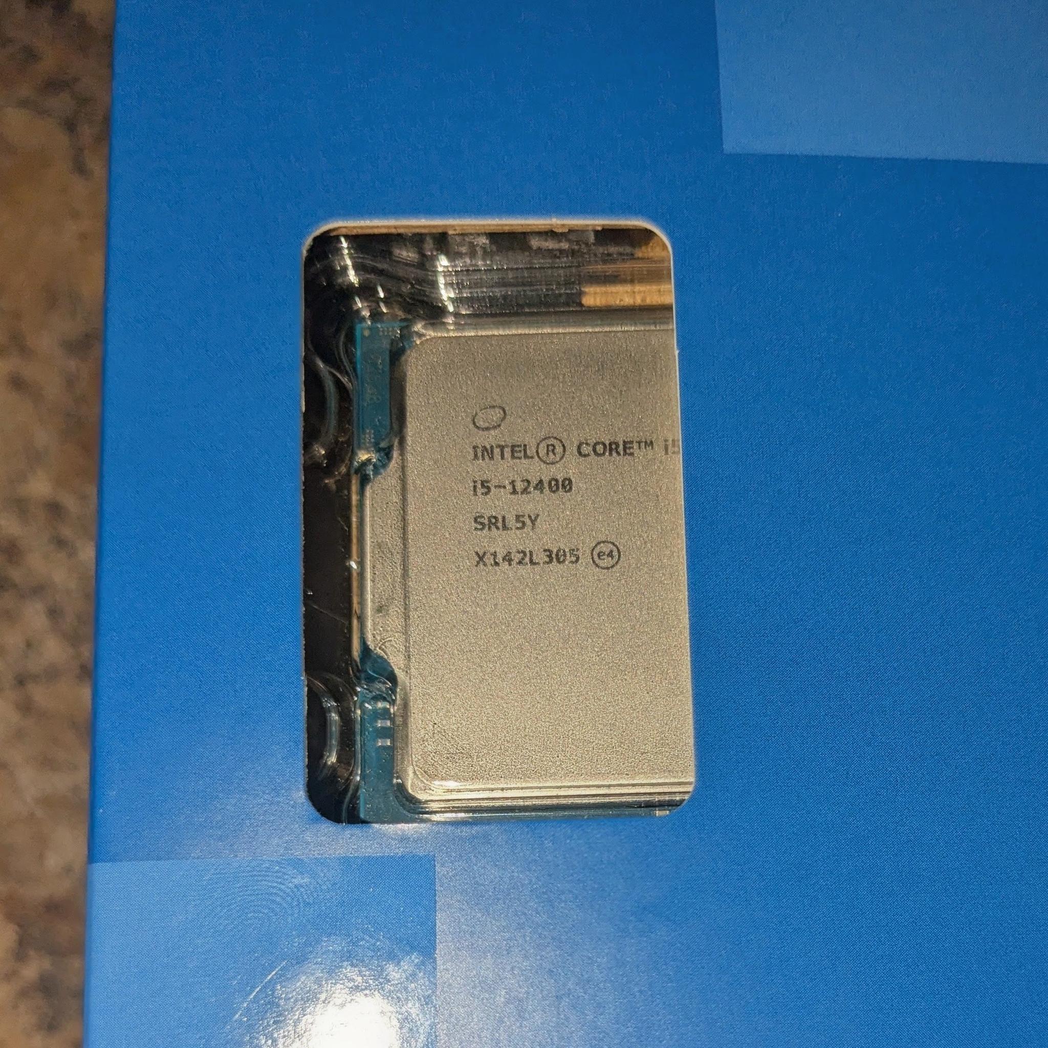 Intel Core i5-12400 w/ Original Box and Unused Intel Stock Cooler