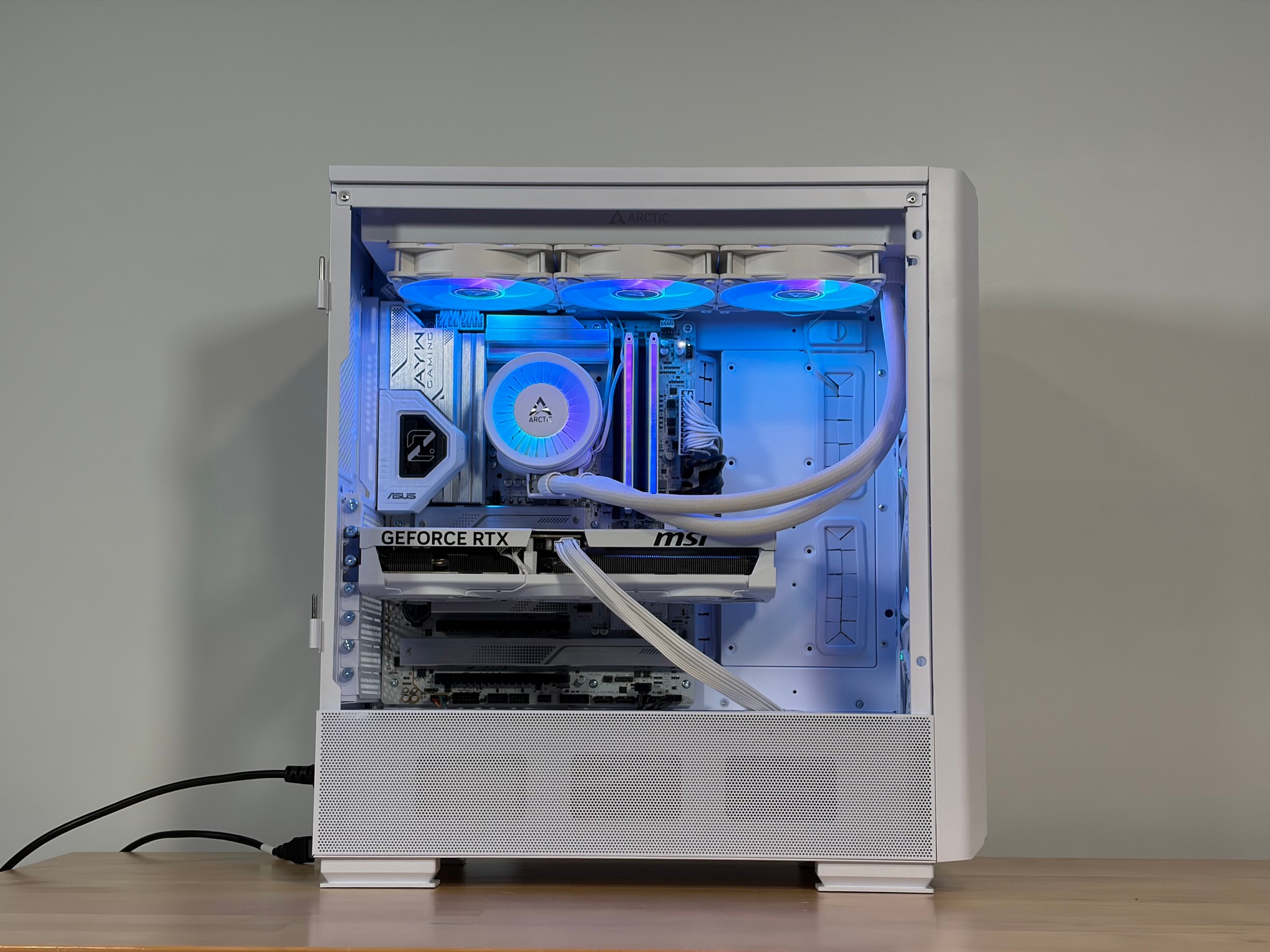 RTX 5080 Intel Core Ultra 7 270k Plus 96gb DDR5 Gaming PC