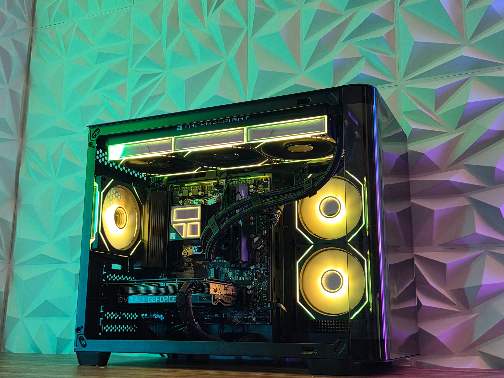 RTX 3060 12GB | Ryzen 5 5500 | 16GB RAM | Fortnite 180+ FPS