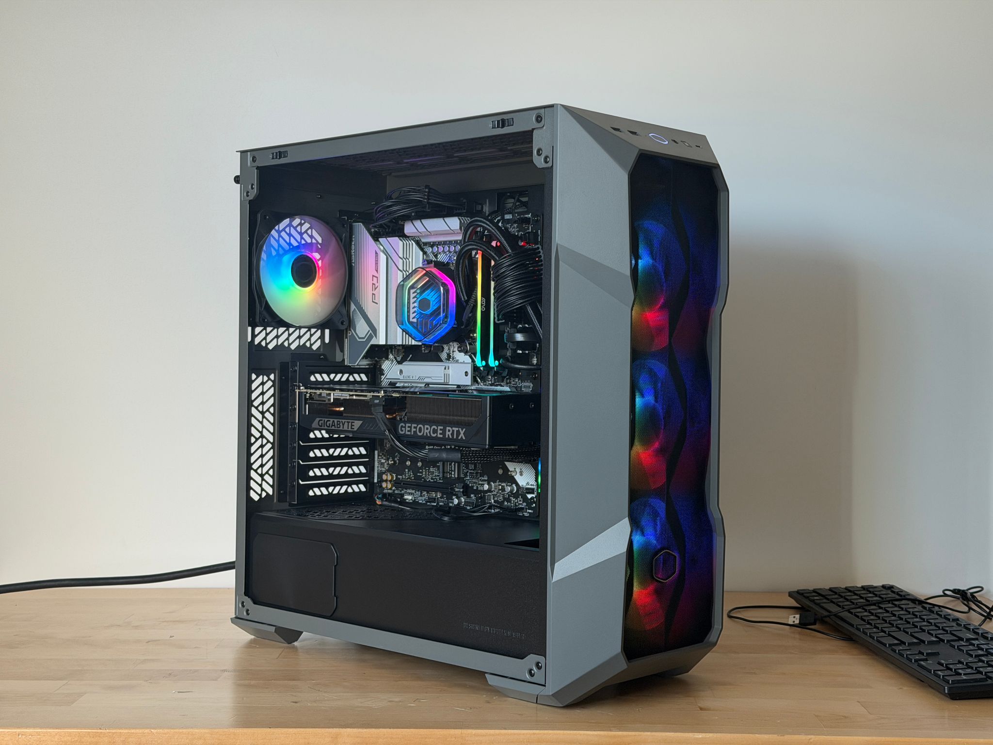 RTX 5070 Ryzen 5 7600x Gaming PC