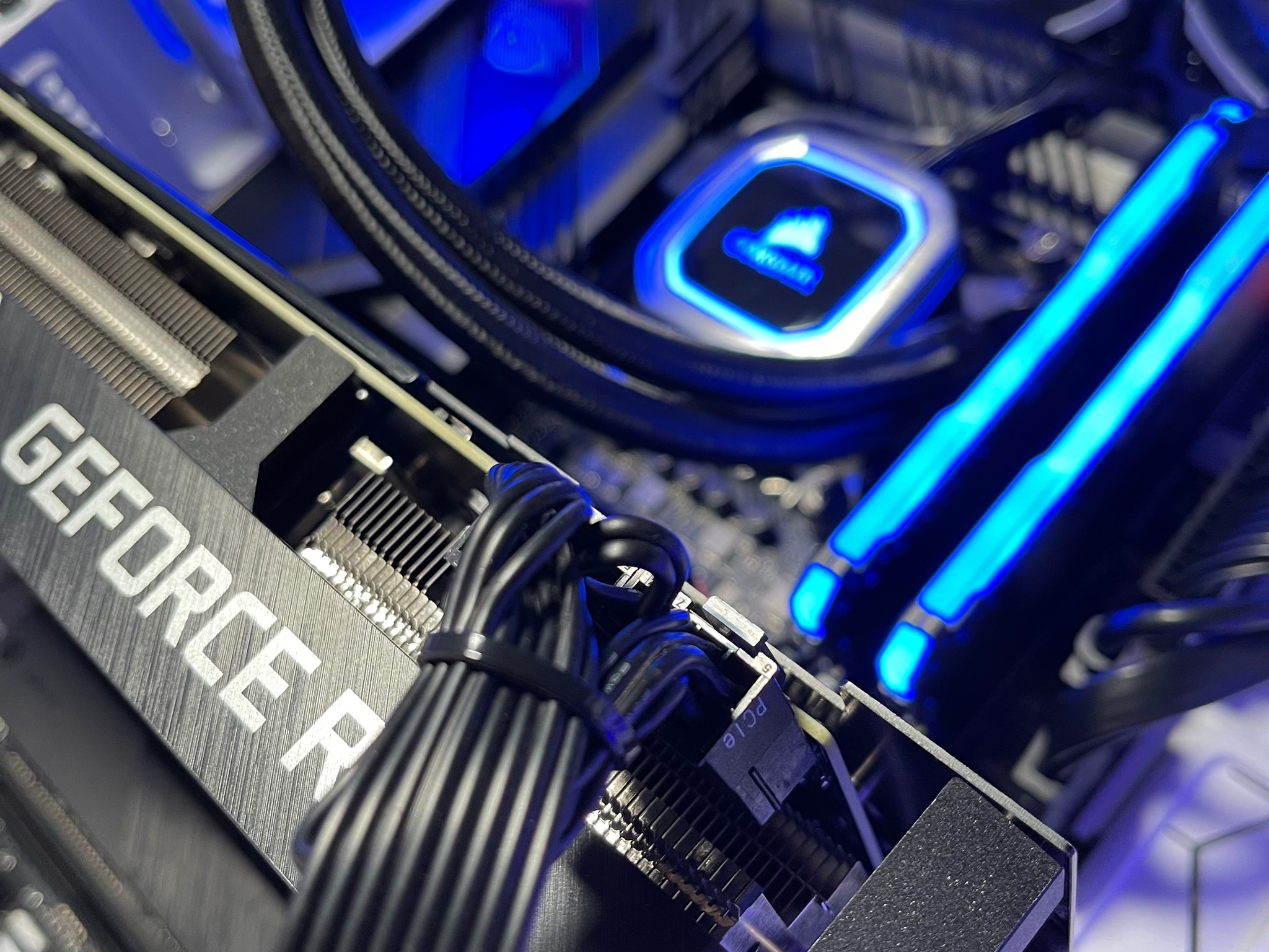 Gaming PC | Intel i9 10900K | ASUS RTX 3070 | 32GB DDR4 3200 C16 | 1TB NVME SSD