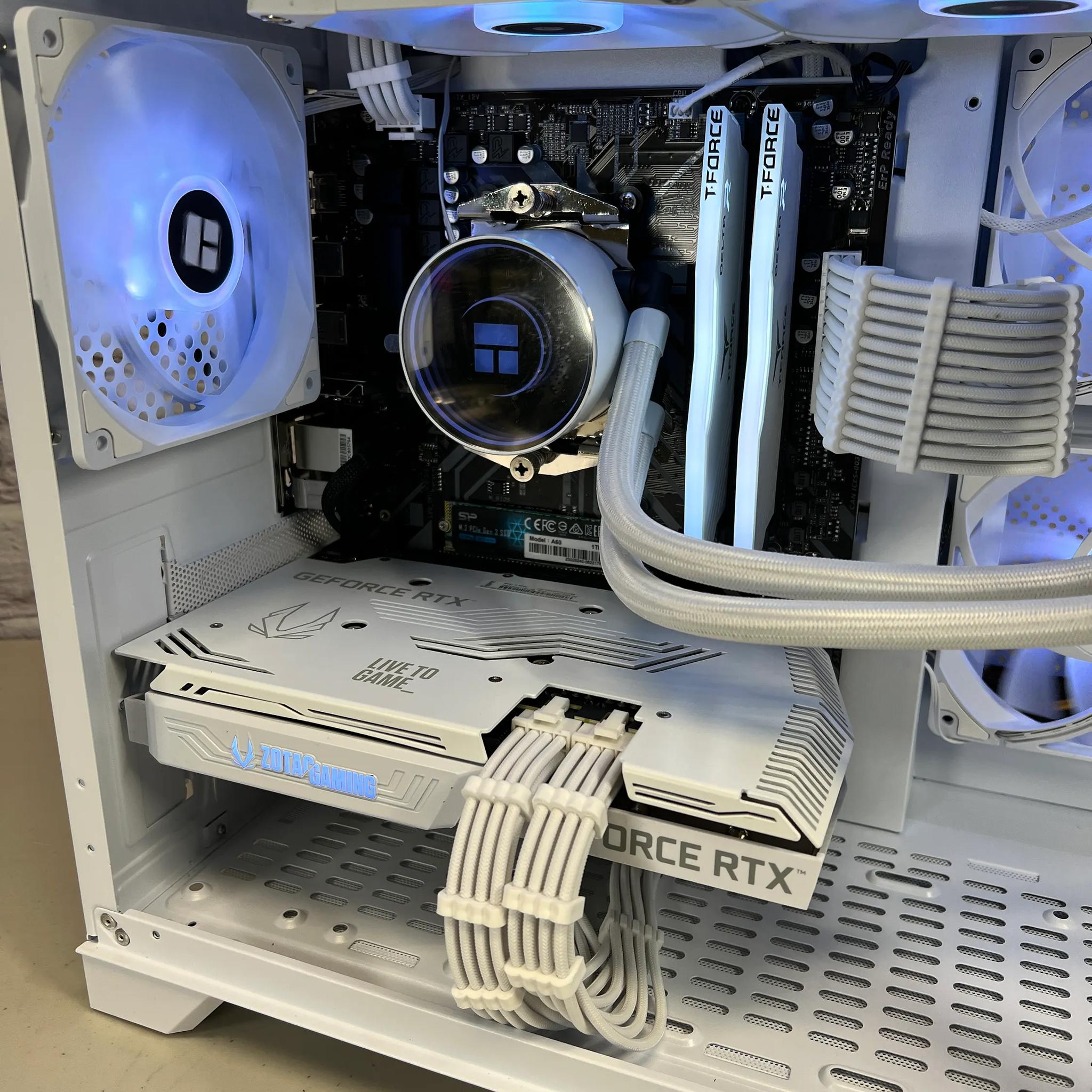 Ryzen 5 5600X RTX 3070 16GB RAM 1TB M.2 Gaming PC