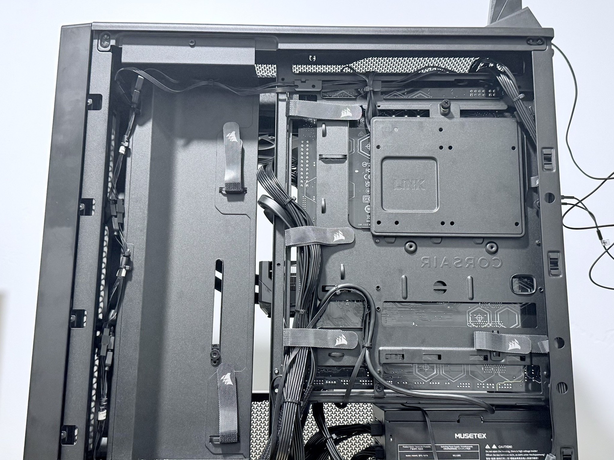 Corsair 4000D RTX 5070 OC 12GB