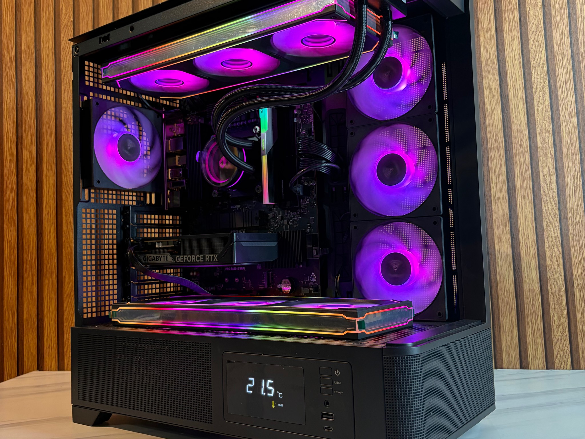 RTX 5060 | RYZEN 5 9600X | 24GB DDR5 | 1TB SSD| 360MM AIO | 750W