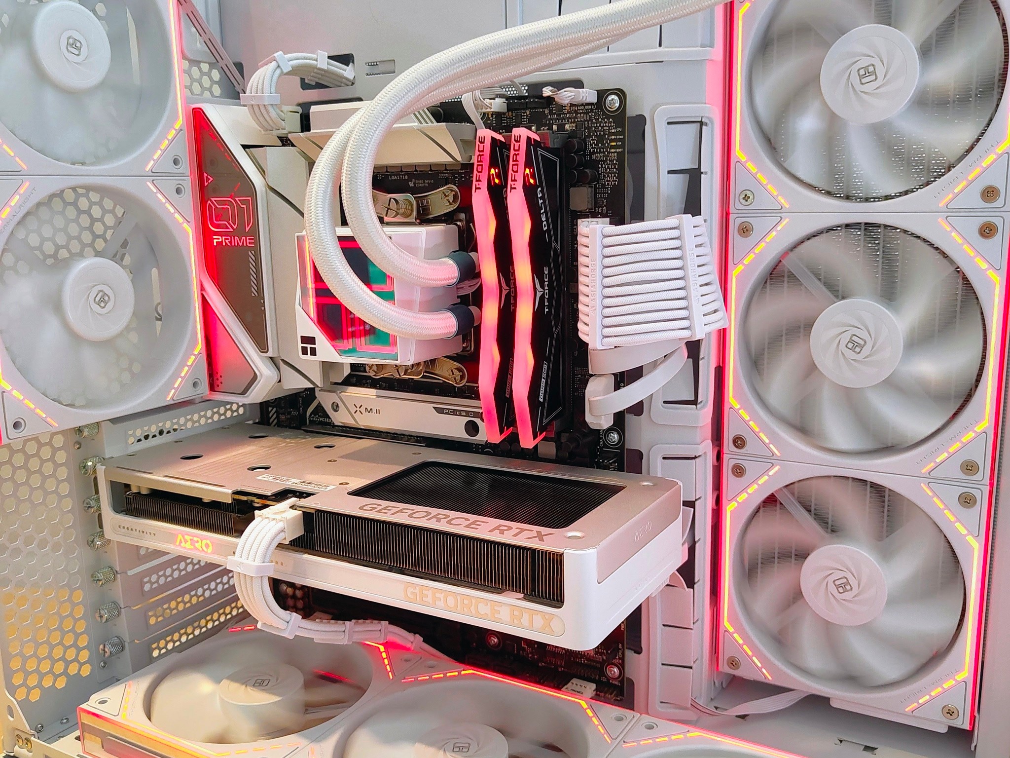 Glacier 🧊 RTX 5060 TI (16GB) | Ryzen 7 7700X | 32GB DDR5 | Gaming PC