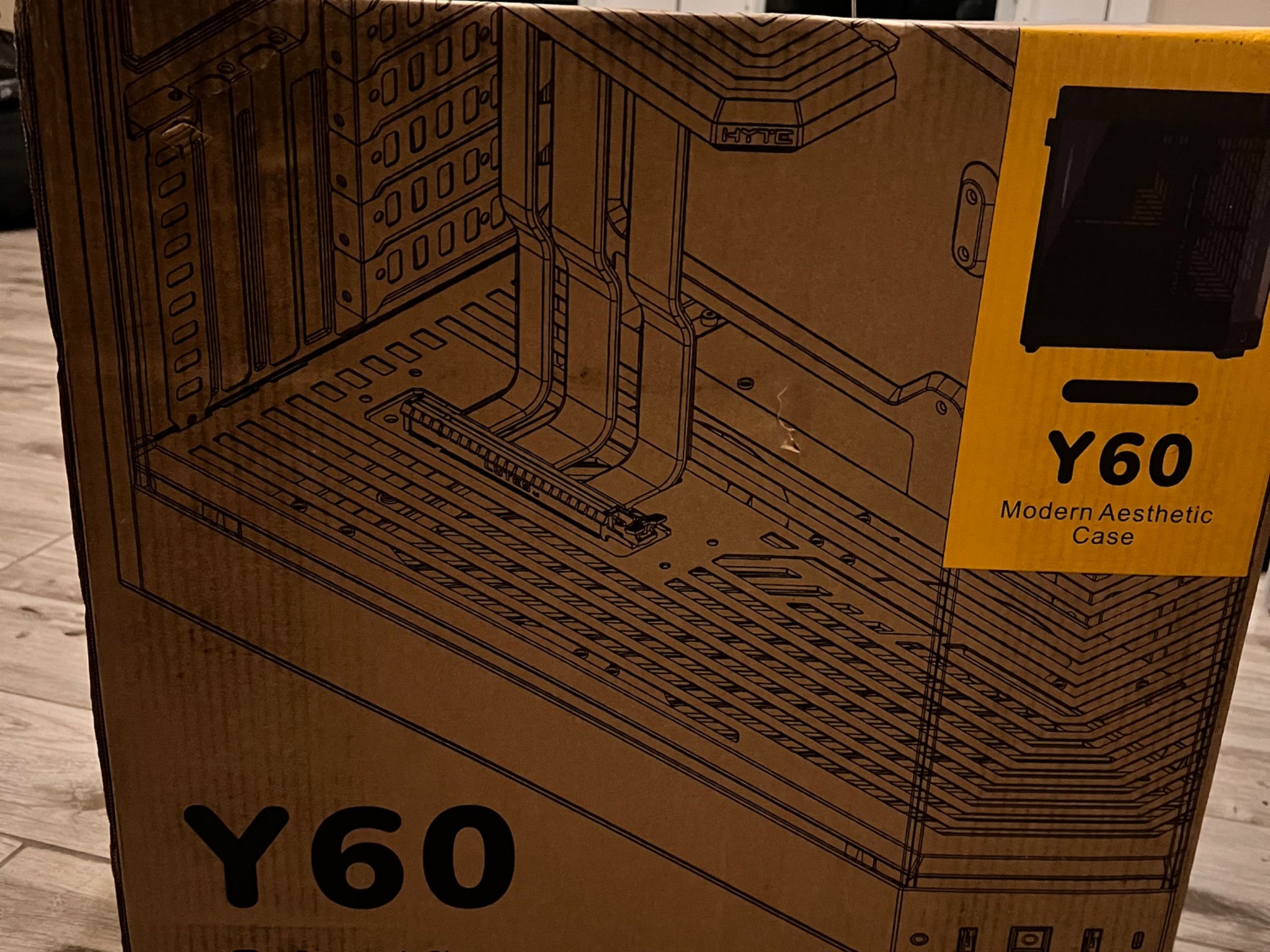HYTE Y60 Case