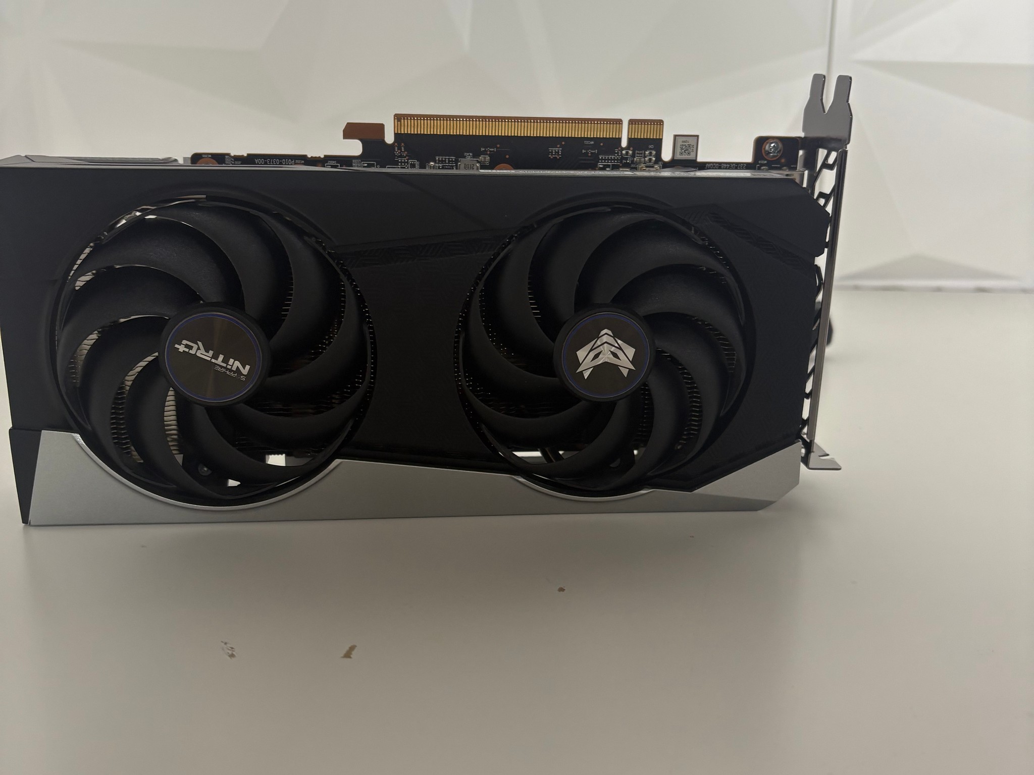 Sapphire NITRO+ Radeon RX 6600 XT 8GB