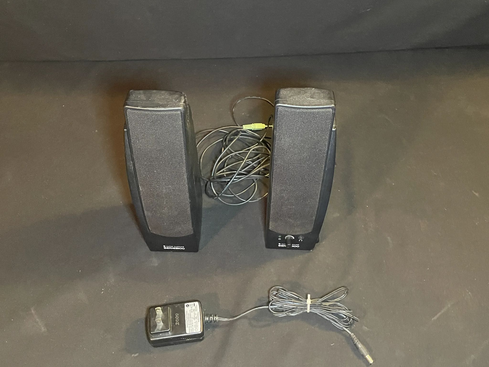 Altic Lansing series100 Speakers