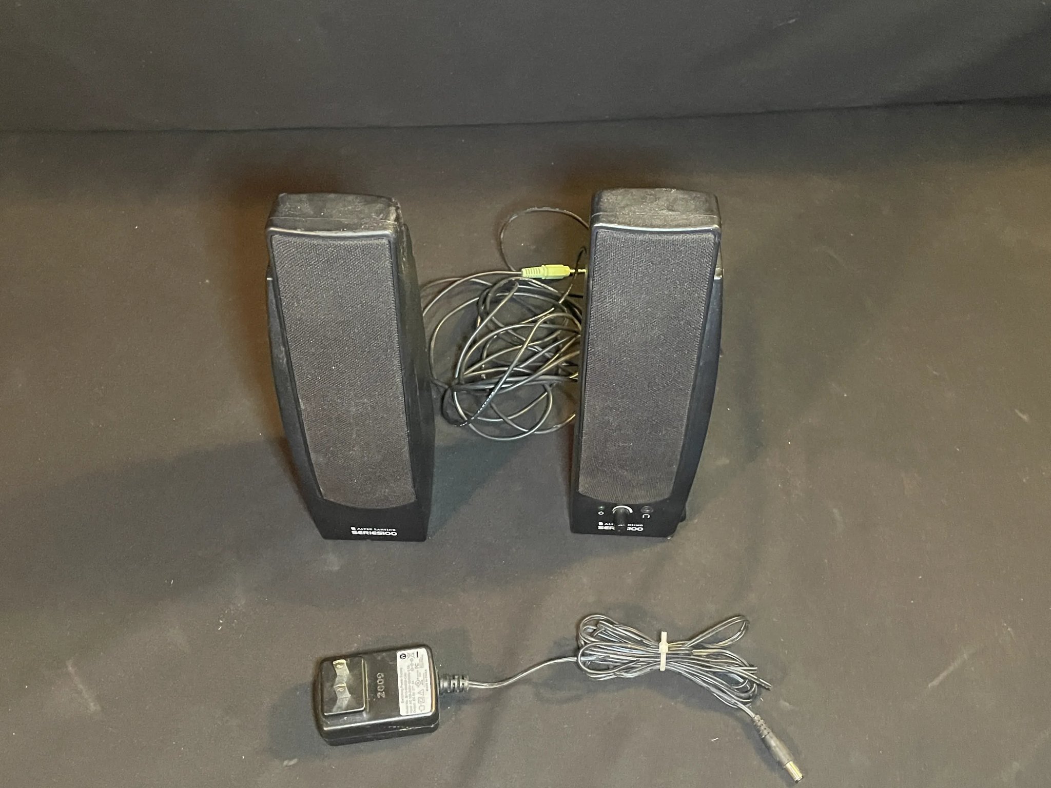 Altic Lansing series100 Speakers