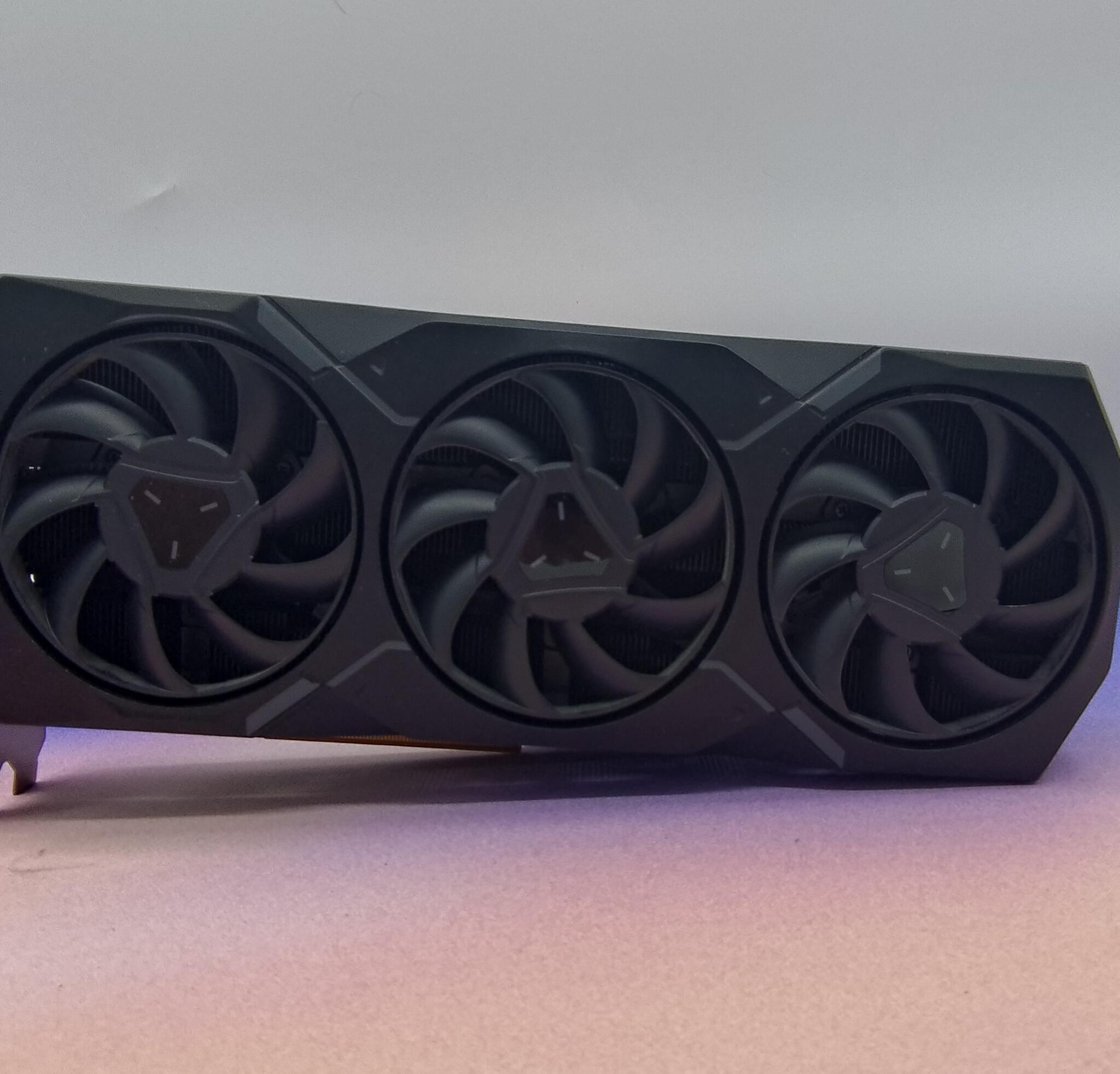 AMD RX 7900XT Reference Model