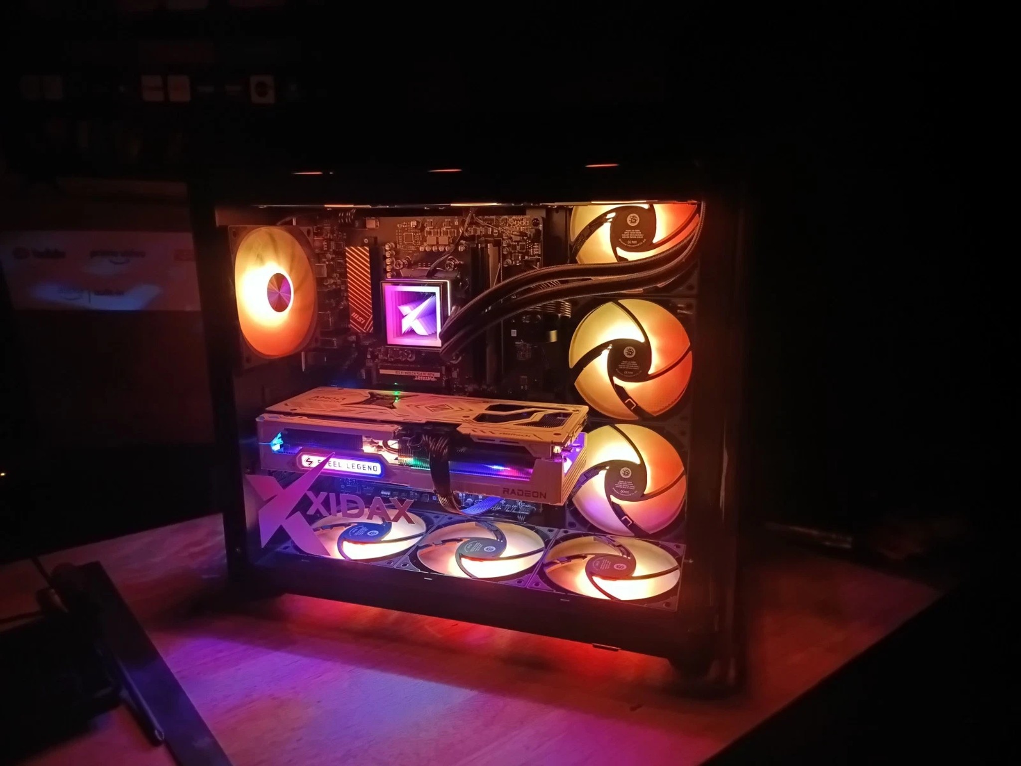 Xidax Gaming PC 9070 XT 9800 X3D 32GB 5600 DDR5 2TB NVME SSD