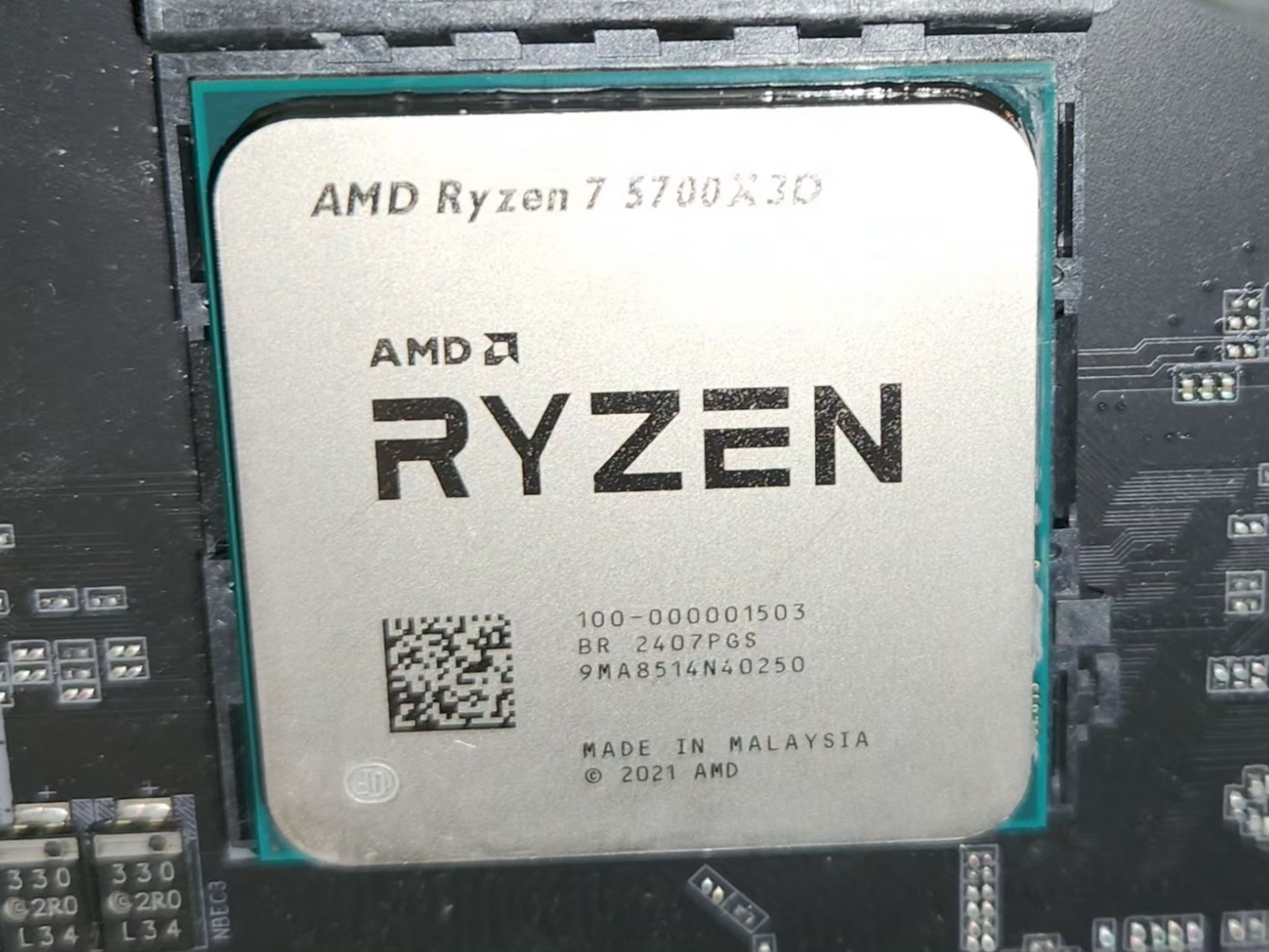 AMD Ryzen 7 5700X3D